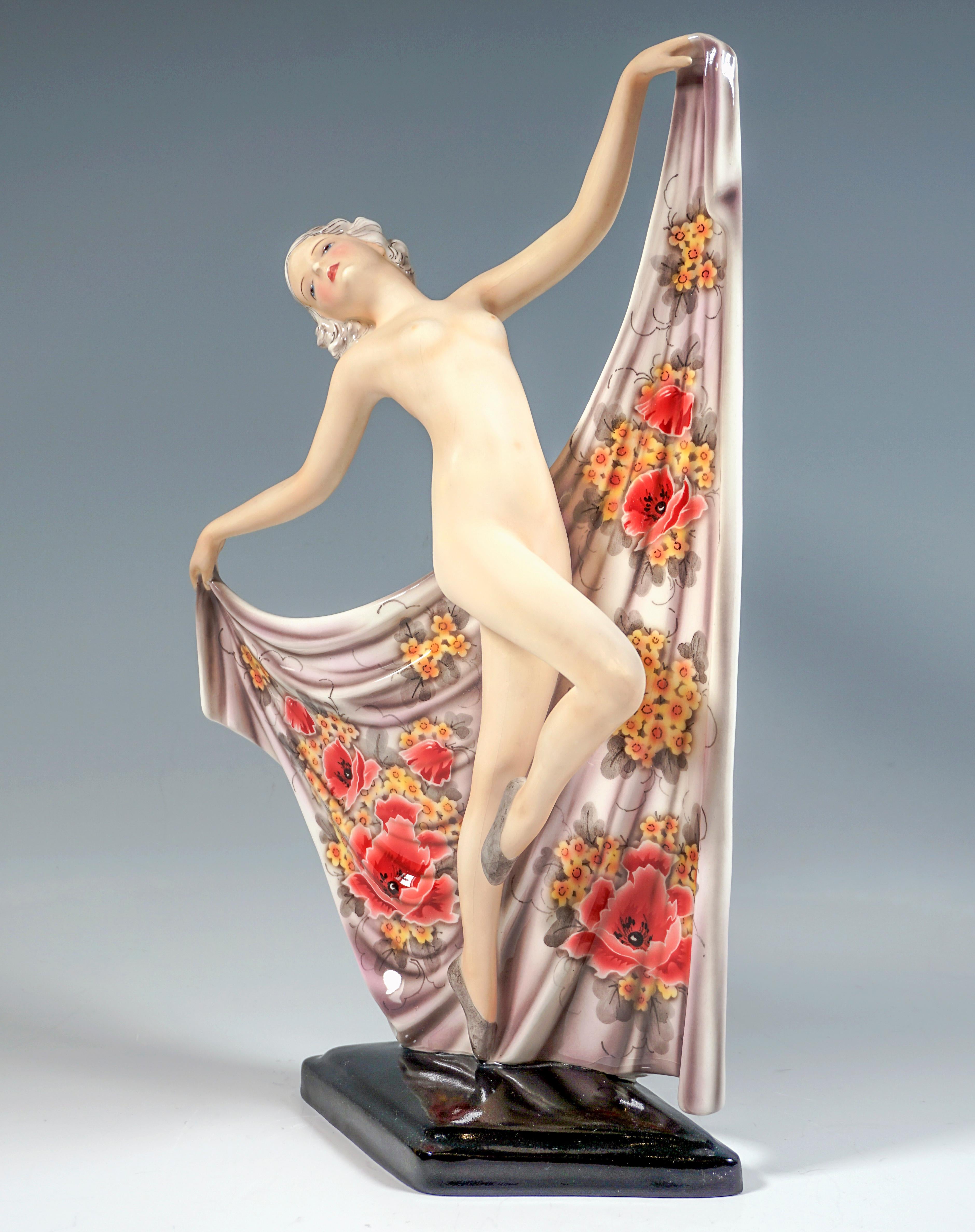 Austrian Goldscheider Vienna Nude Art Déco Dancer Posing With Large Shawl, circa 1939