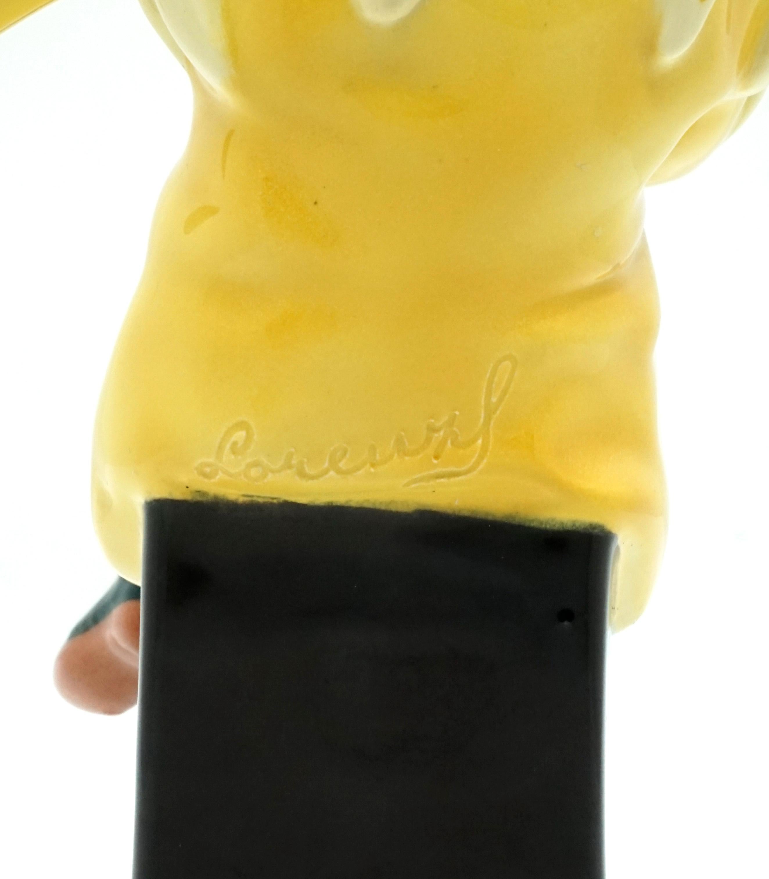 Bufón con búho Goldscheider Vienna 'Owlglass' de Josef Lorenzl, hacia 1925-1930 Cerámico en venta