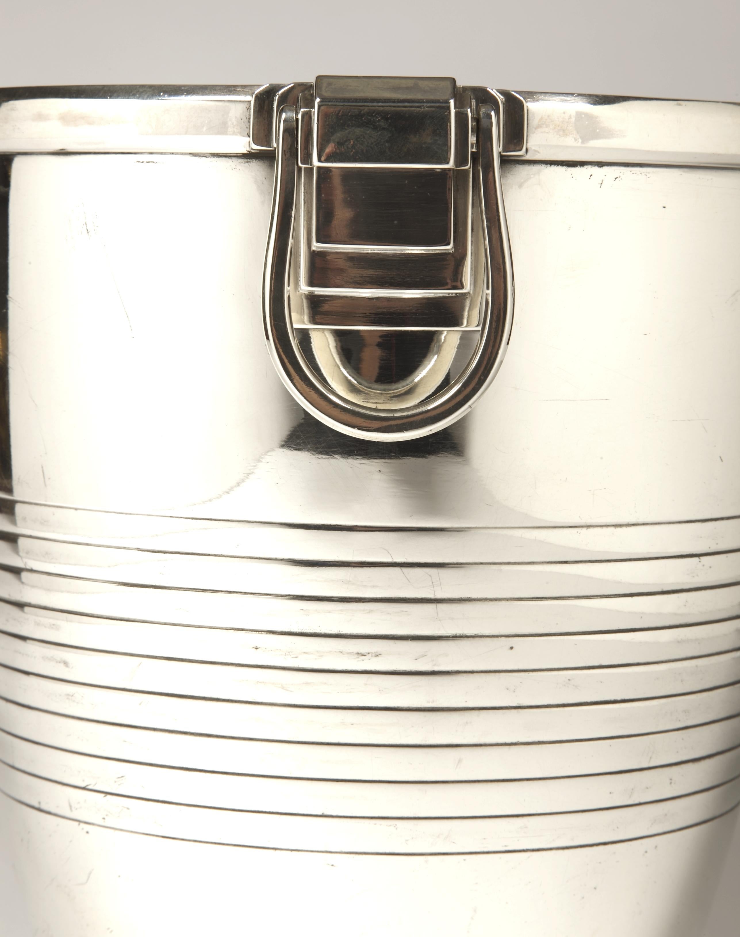 Orfebre Campenhout - Enfriador de vino de plata maciza de la época Art Déco Art Decó en venta