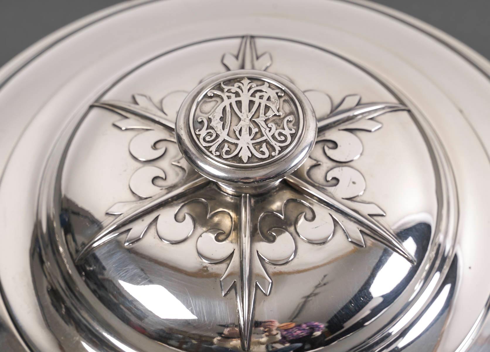 Goldsmith Cardeilhac - Covered Vegetable Dish In Solid Silver Mascaron Circa XIX For Sale 4