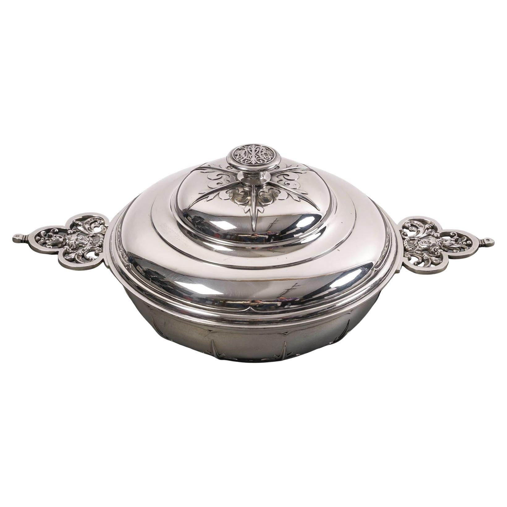Goldsmith Cardeilhac - Covered Vegetable Dish In Solid Silver Mascaron Circa XIX