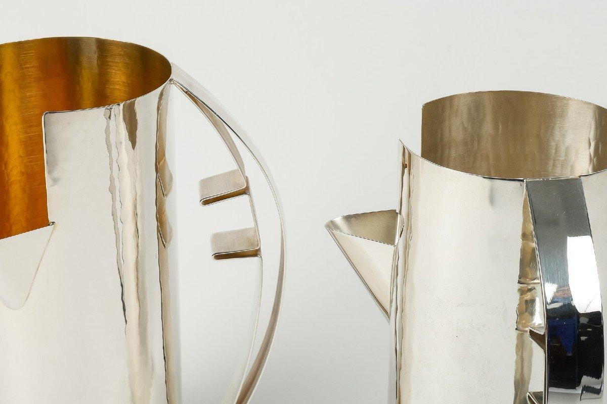 GOLDSMITH : CARLO SCARPA - Two 20th Century Solid Silver Pitchers For Sale 7