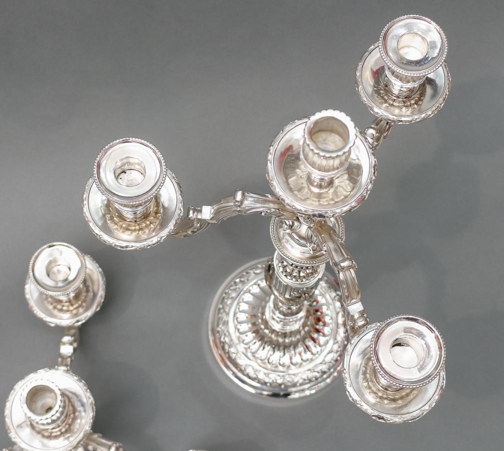 GOLDSMITH GASTON SIHNARD  Pair of Sold Silver Candelabra from the early 20th For Sale 8