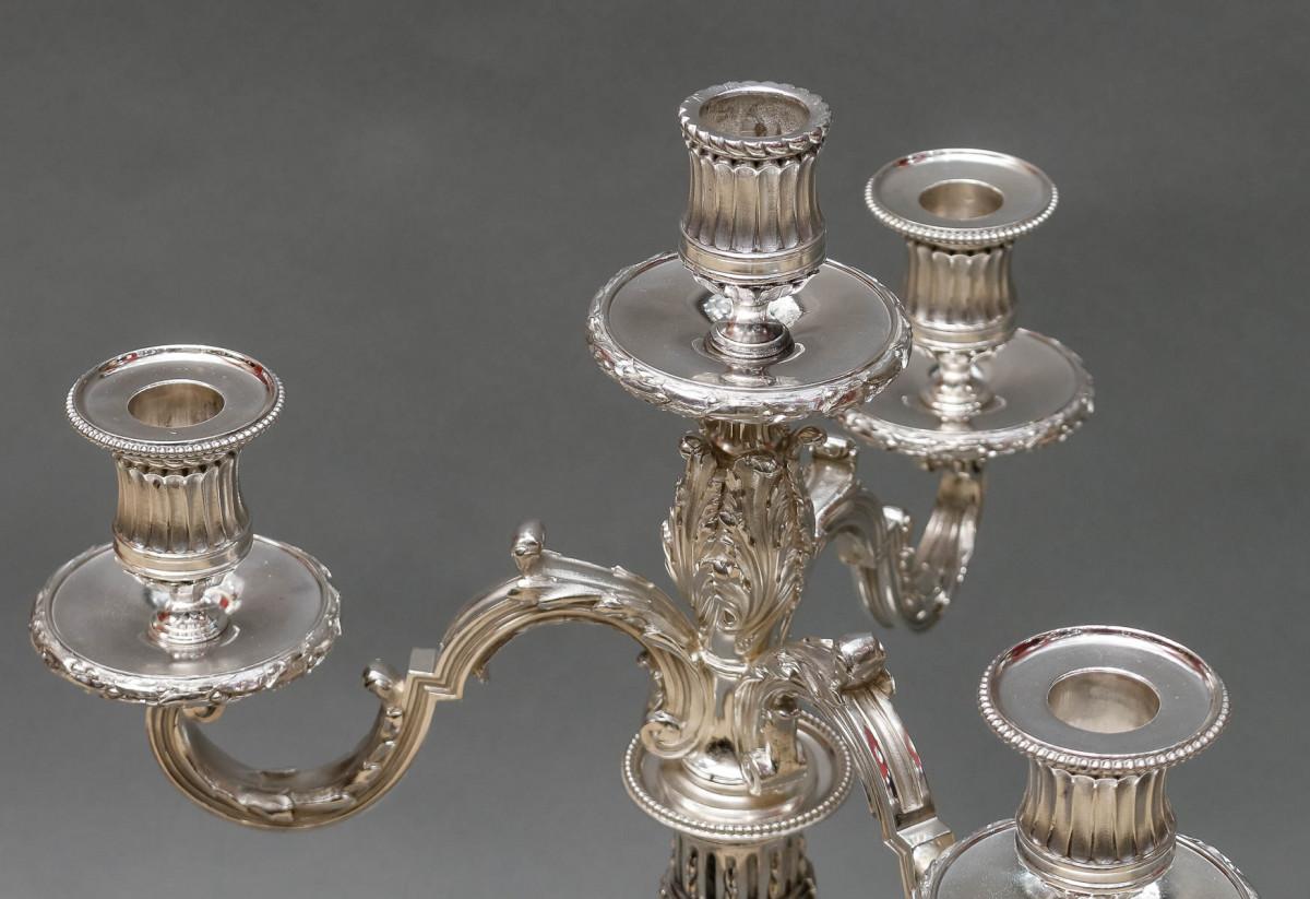 20th Century GOLDSMITH GASTON SIHNARD  Pair of Sold Silver Candelabra from the early 20th For Sale