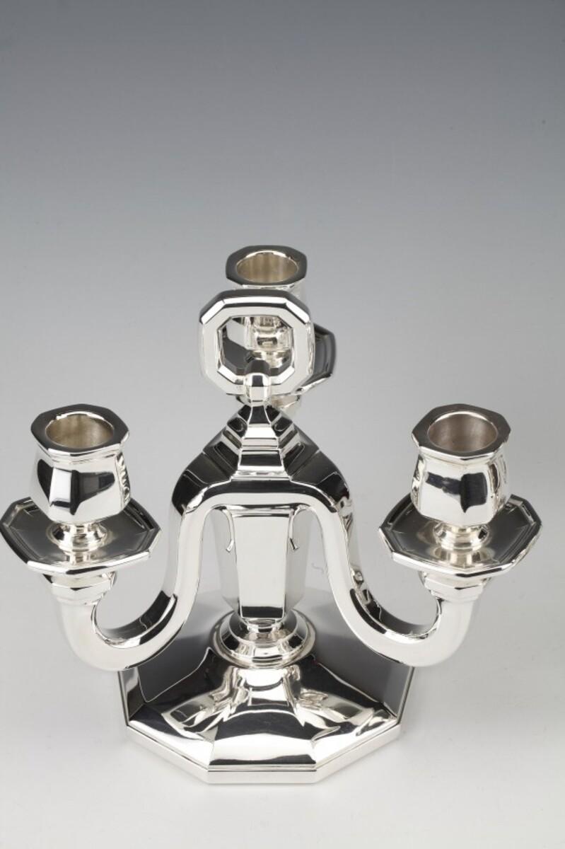 Mid-20th Century GOLDSMITH GUSTAVE KELLER - Pair of Sterling Silver Candelabra Art Deco 1930 For Sale