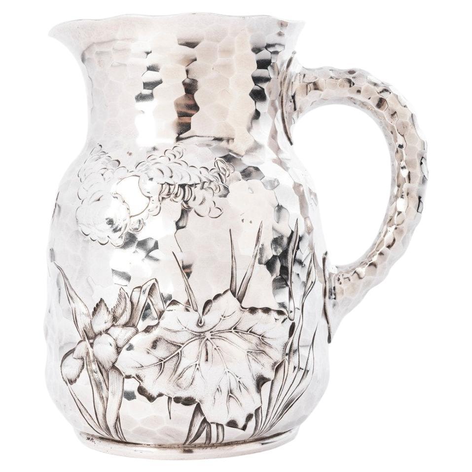 Goldsmith Je Caldwell - Jug In Hammered Sterling Silver Twentieth Century For Sale
