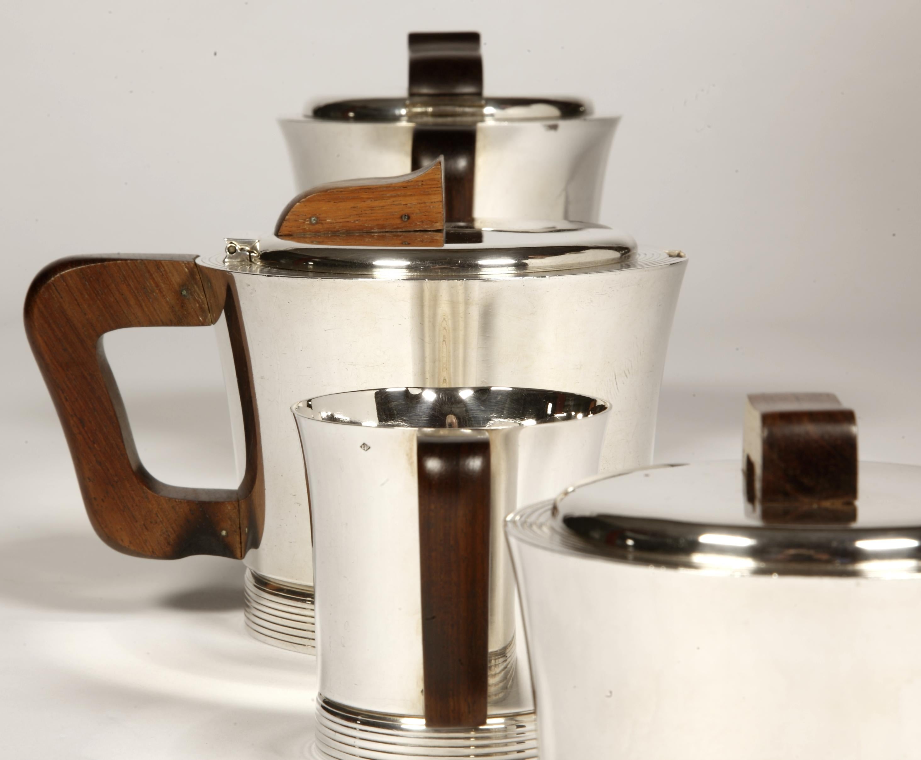 Goldsmith Jean E. Puiforcat - Coffee Tea Service In Sterling Silver Period 1930 For Sale 4