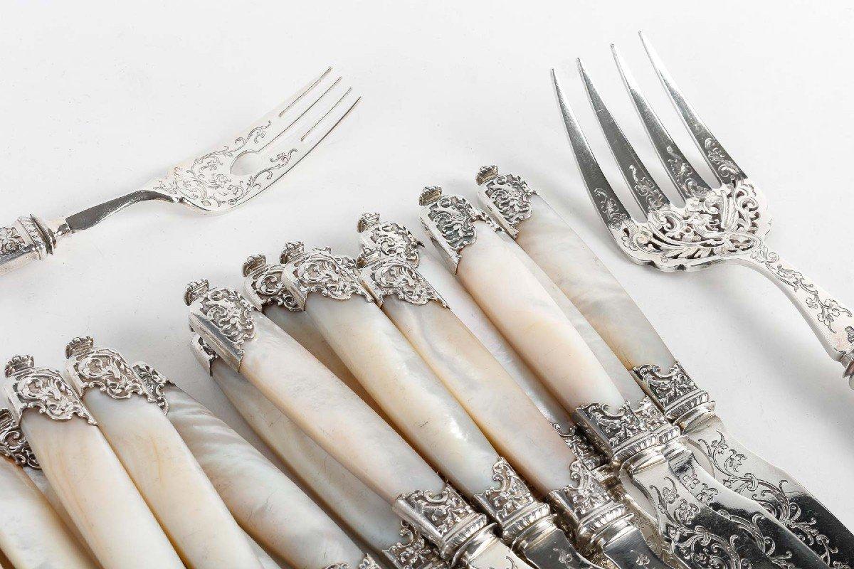 French Goldsmith Merite 12 Solid Silver And Mother-Of-Pearl Fish Cutlery 19th Century For Sale