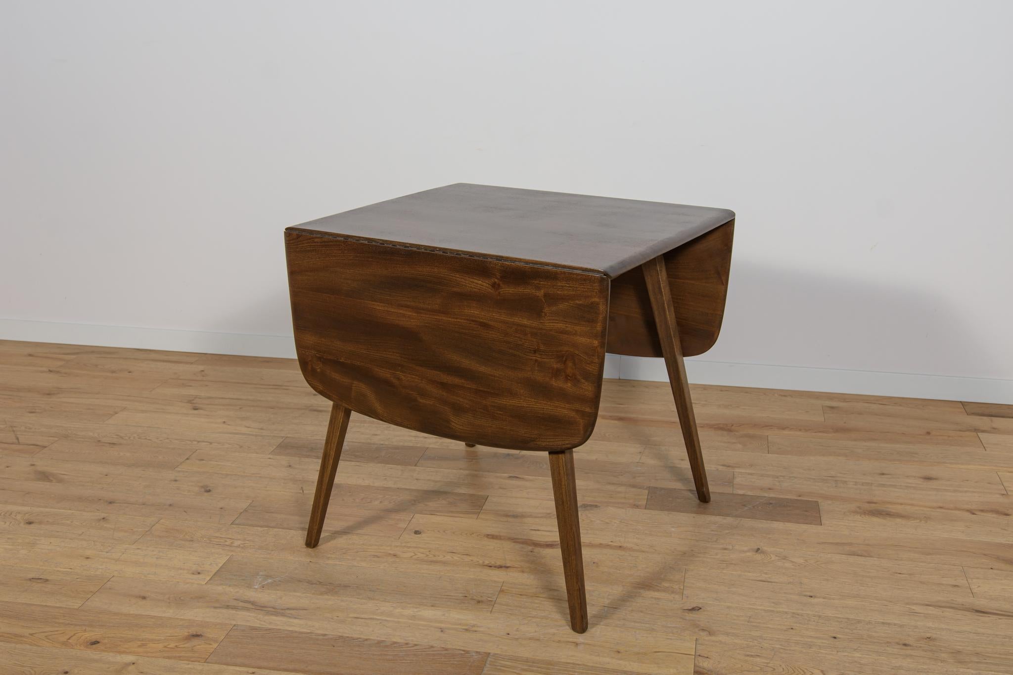 Britannico Tavolo da pranzo della serie Goldsmith di Lucian Ercolani per Ercol, Regno Unito, 1960 in vendita