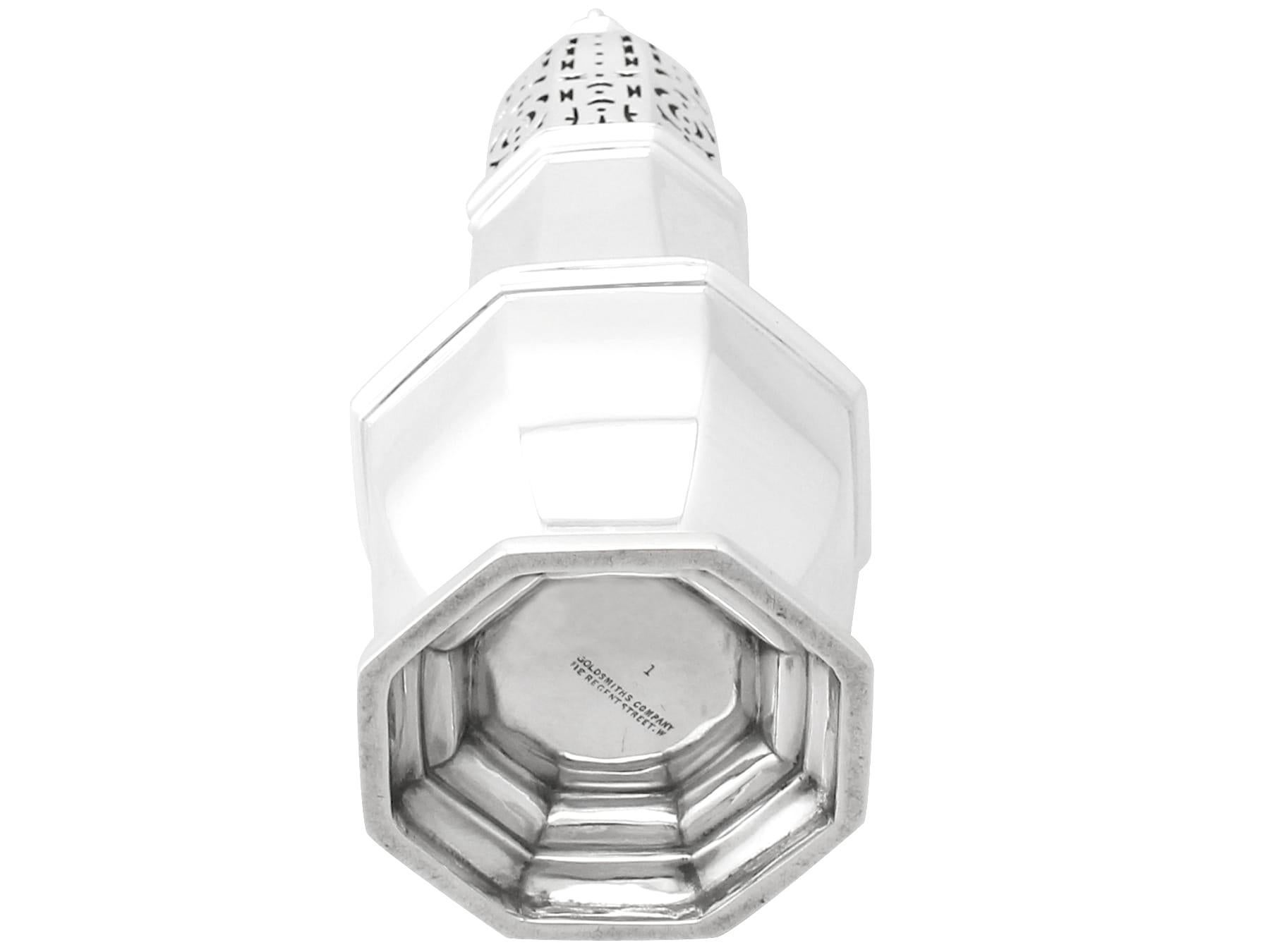 Sucrier édouardien ancien en argent sterling Goldsmiths & Silversmiths Co en vente 1