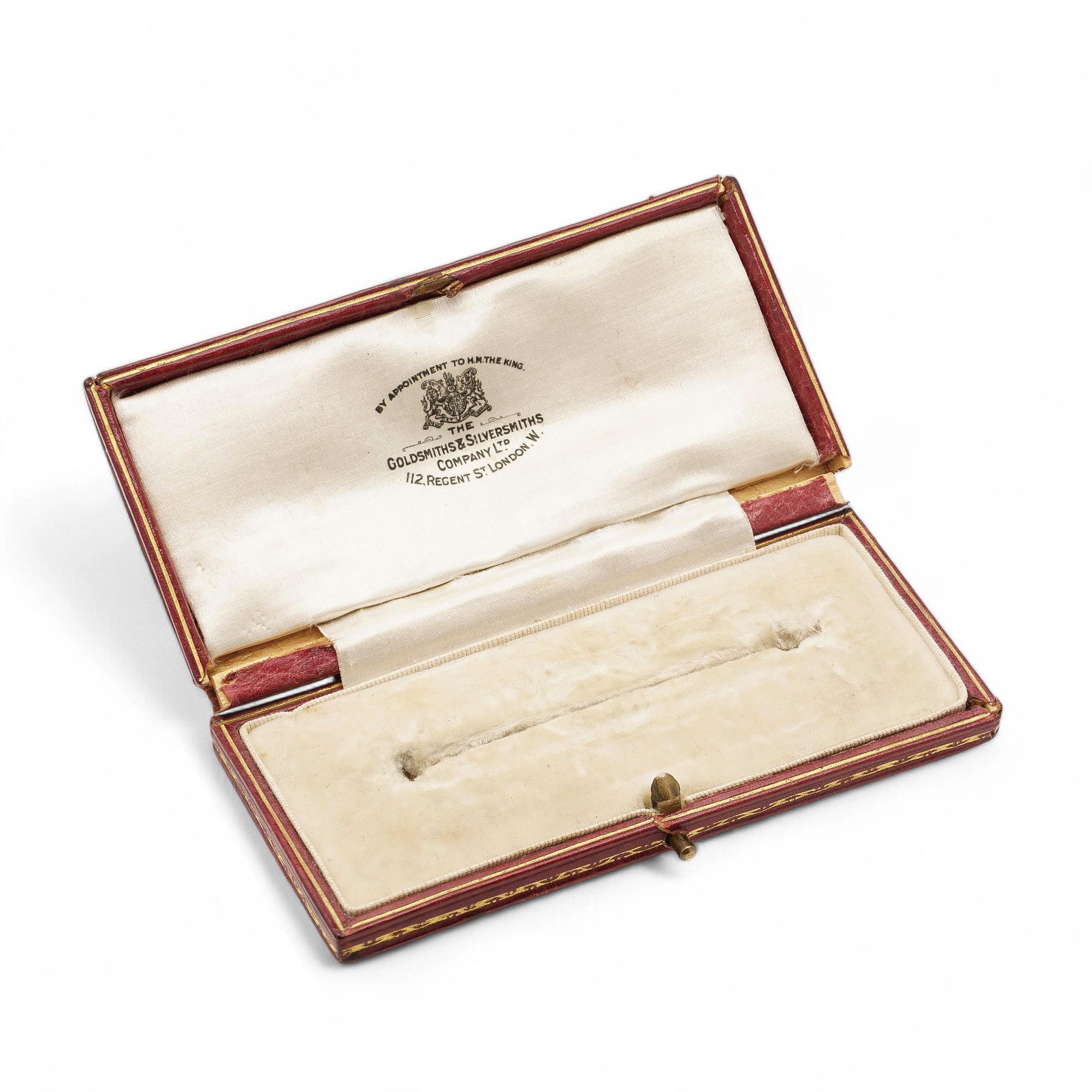 Européen Boîte de broches Goldsmiths & Silversmiths Co en vente