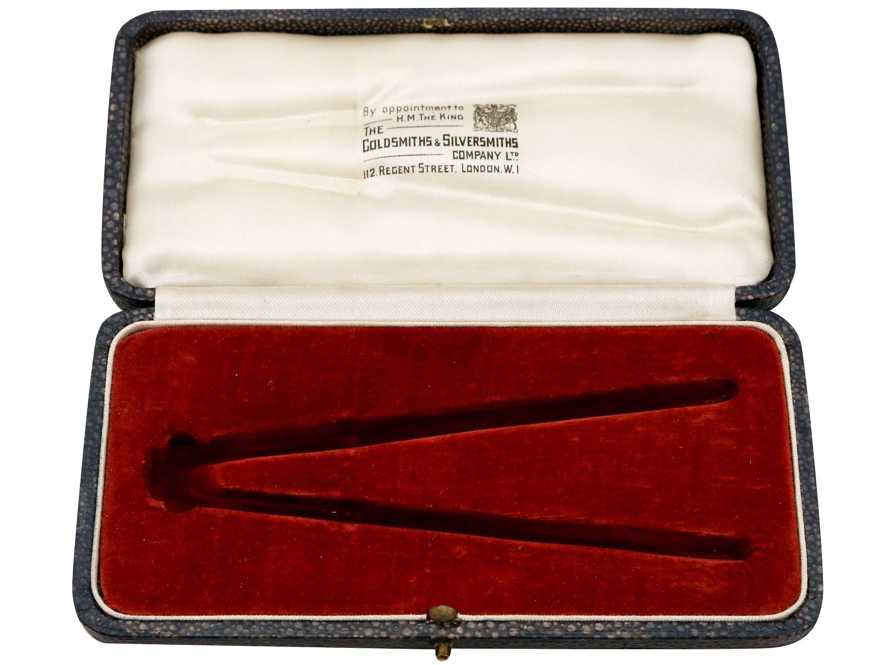 Cascanueces antiguos de plata de ley Goldsmiths & Silversmiths Co. Ltd 1935 en venta 6