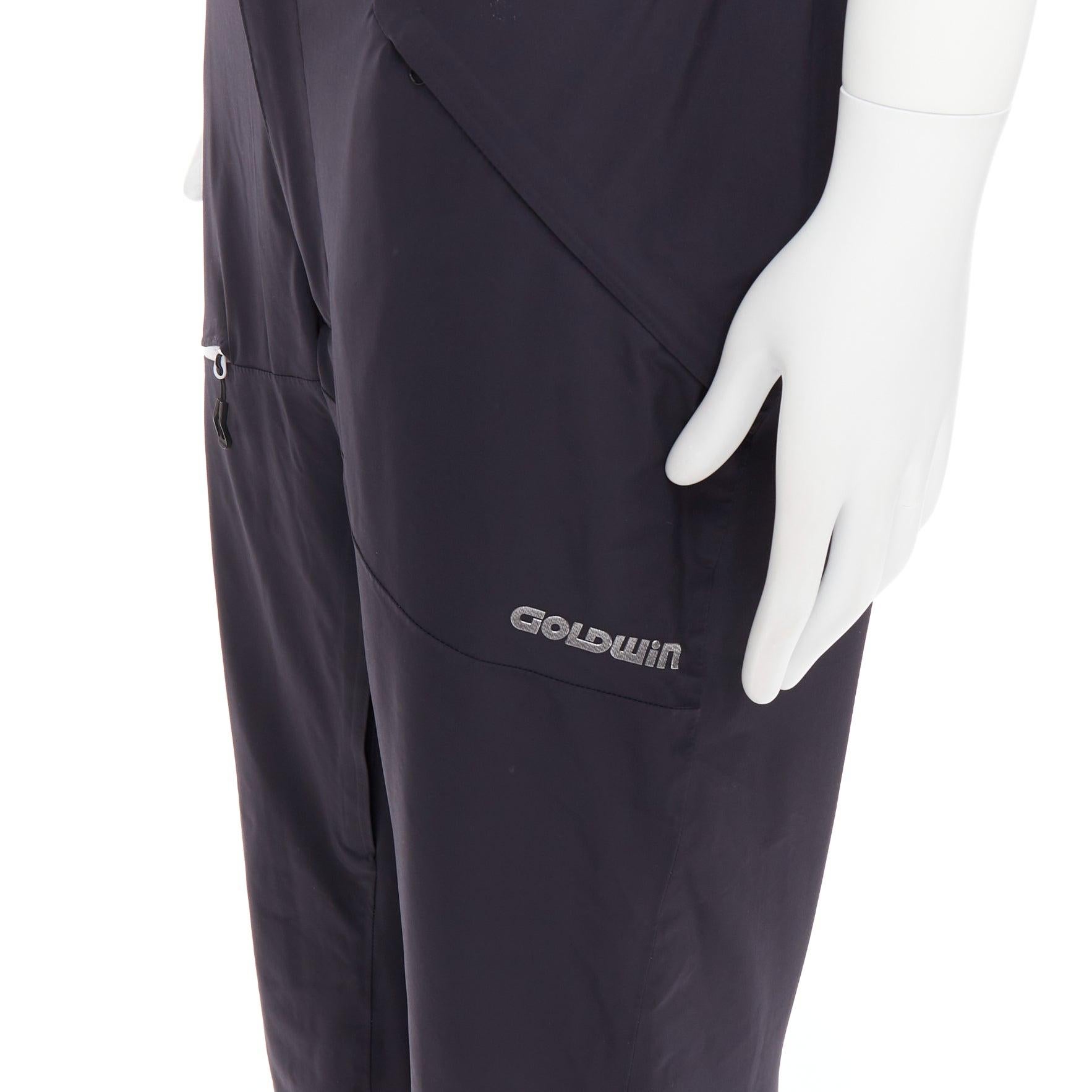 GOLDWIN Luster Pants G31705P pantalon de ski large et rembourré en nylon noir L
Référence : CNLE/A00403
Marque : Goldwin
Modèle : G31705P
MATERIAL : Nylon
Couleur : noir, argent
Motif : Solide
Fermeture : braguette à glissière
Doublure : Tissu