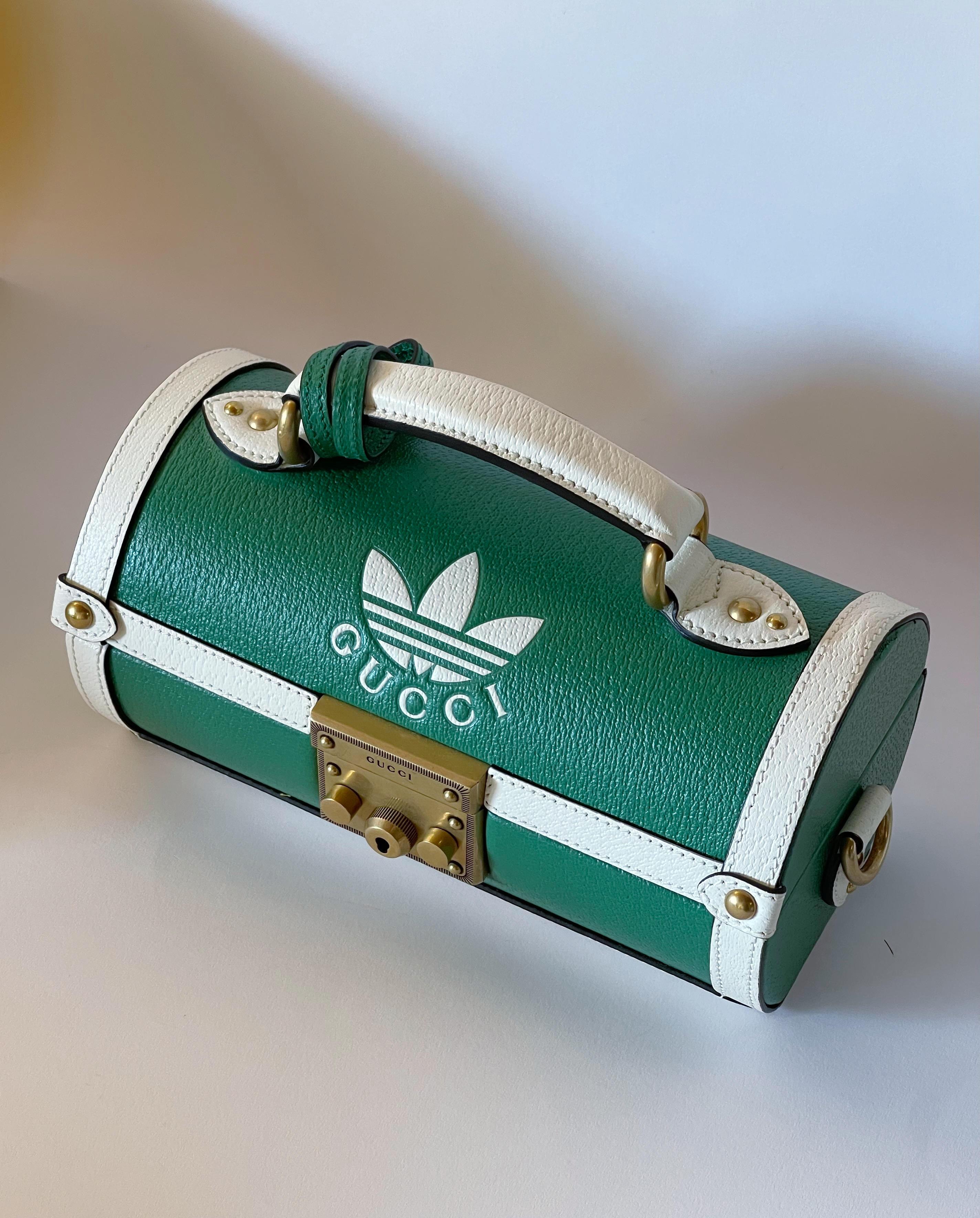 GUCCI Golfball-Etuitasche von Adidas x GUCCI (Italienisch) im Angebot
