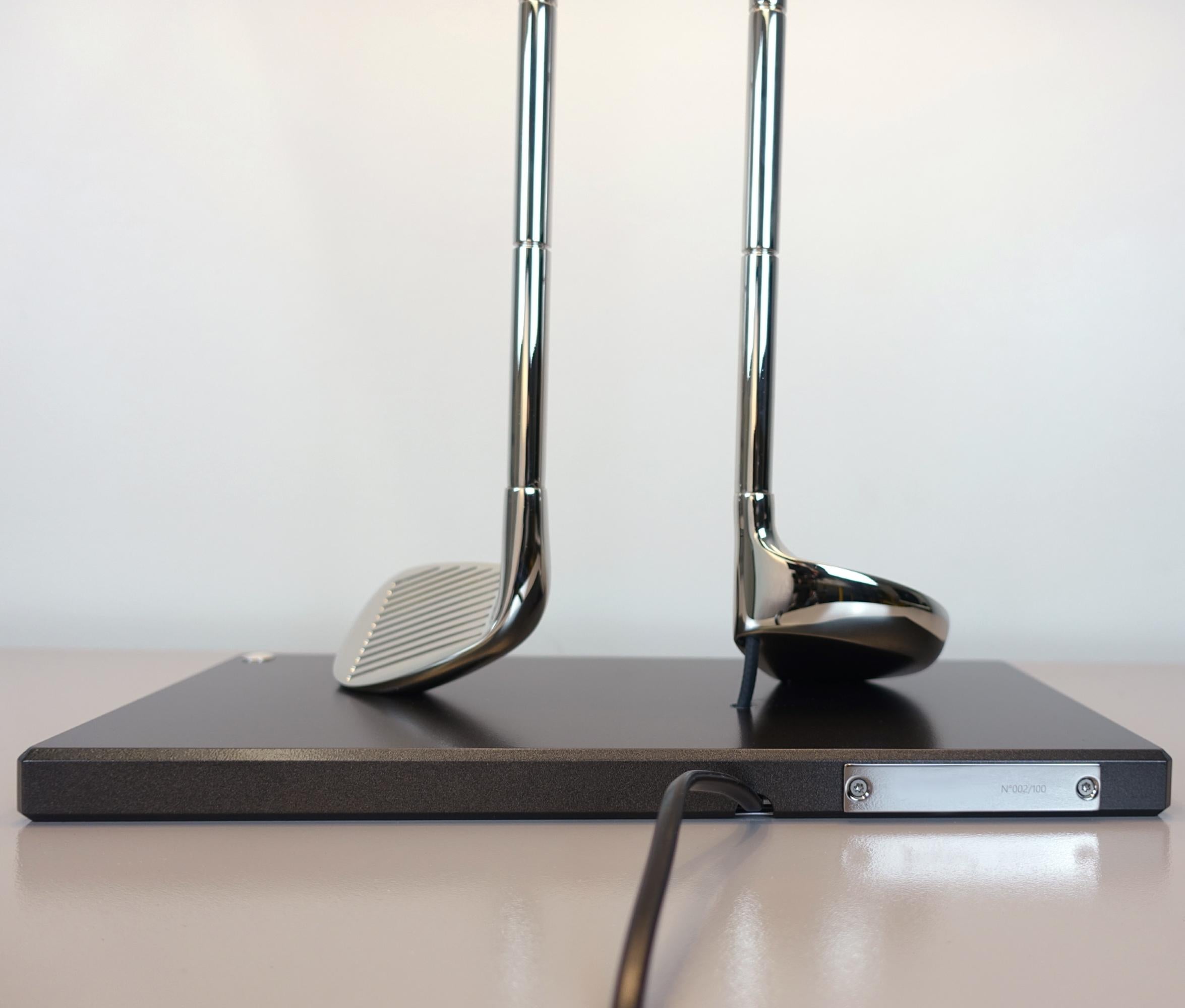 Golf Club Table Lamp In Brass In White Bronze Finish Im Angebot