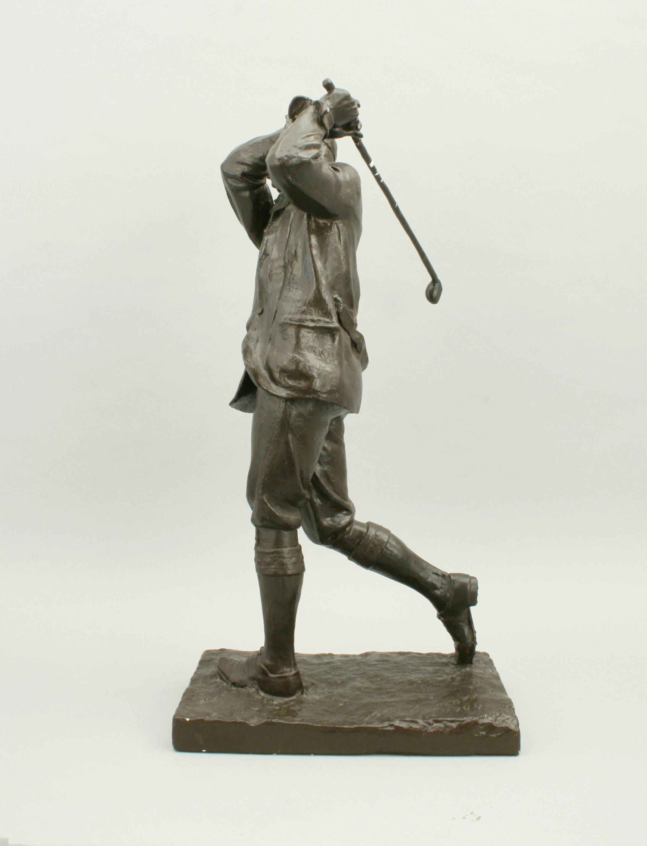 Golf Sculpture, Harry Vardon In Good Condition In Oxfordshire, GB