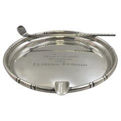 Cenicero para puros de plata de ley con temática de golf