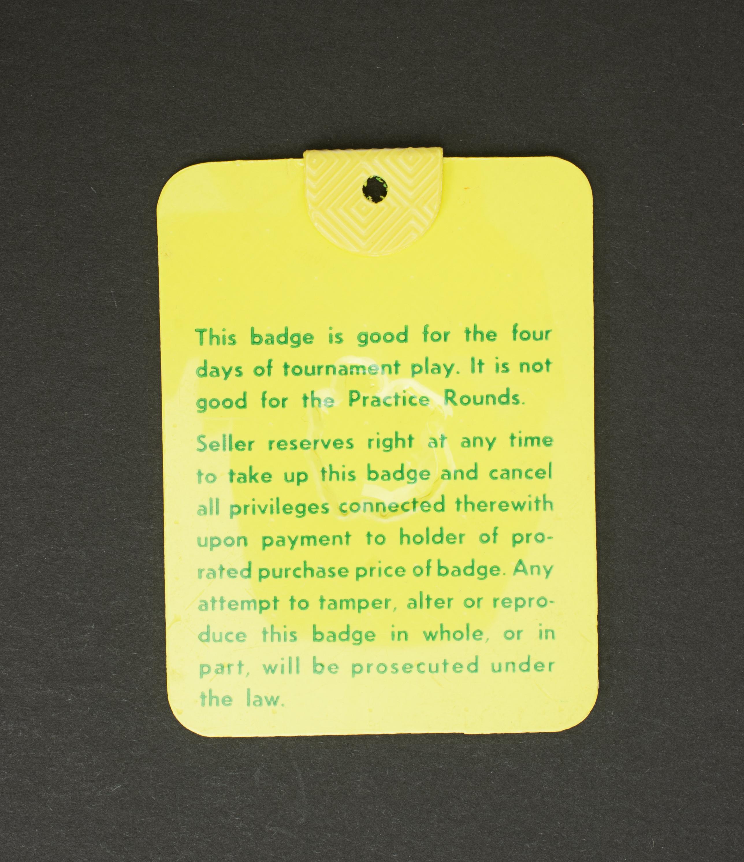 Augusta National Golf Club, US Masters 1988 Tournament Badge.
A pre-owned 1988 US Masters Golf Tournament spectators badge. The eventual winner being Sandy Lyle of Scotland with a birdie on the 18th to finish on 7 under par. He became the first