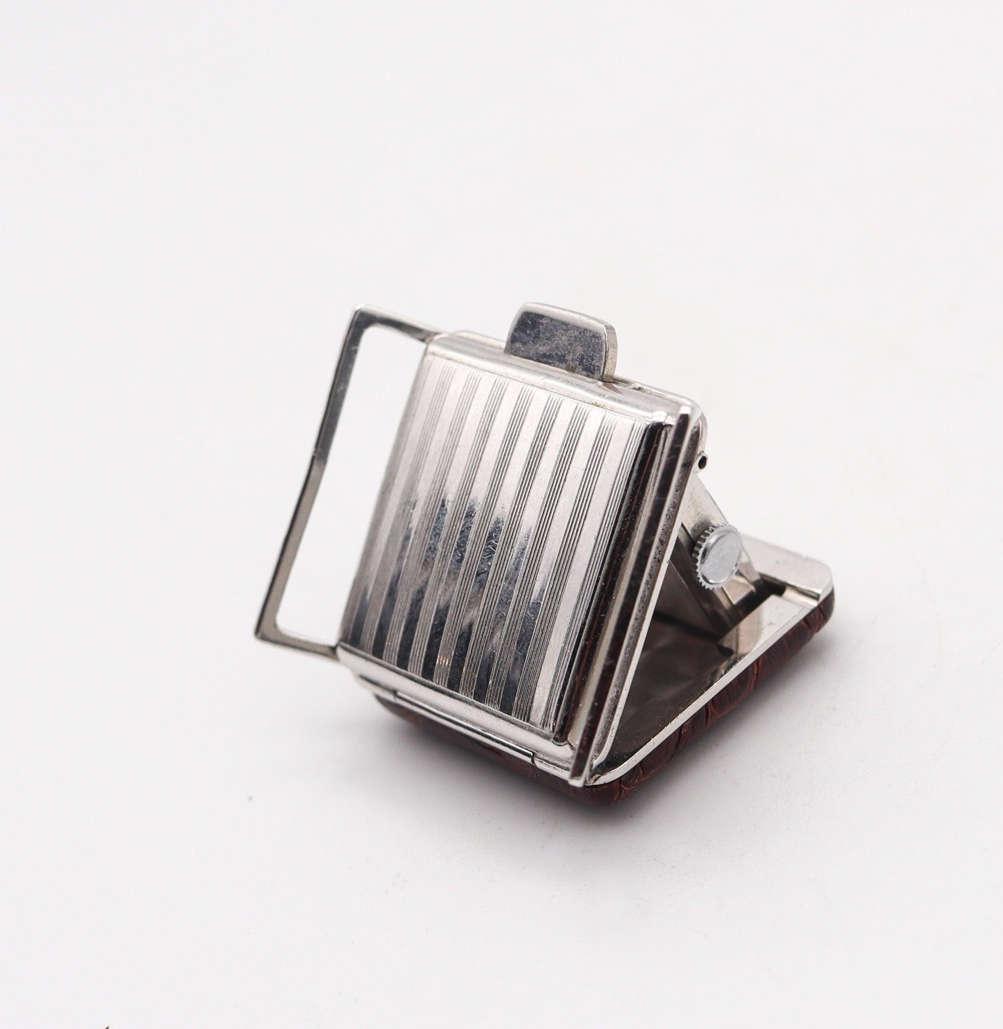 OROLOGIO GOLFER BUCKLE 1950 Gotham Watch Co. In acciaio inossidabile e coccodrillo in vendita 1