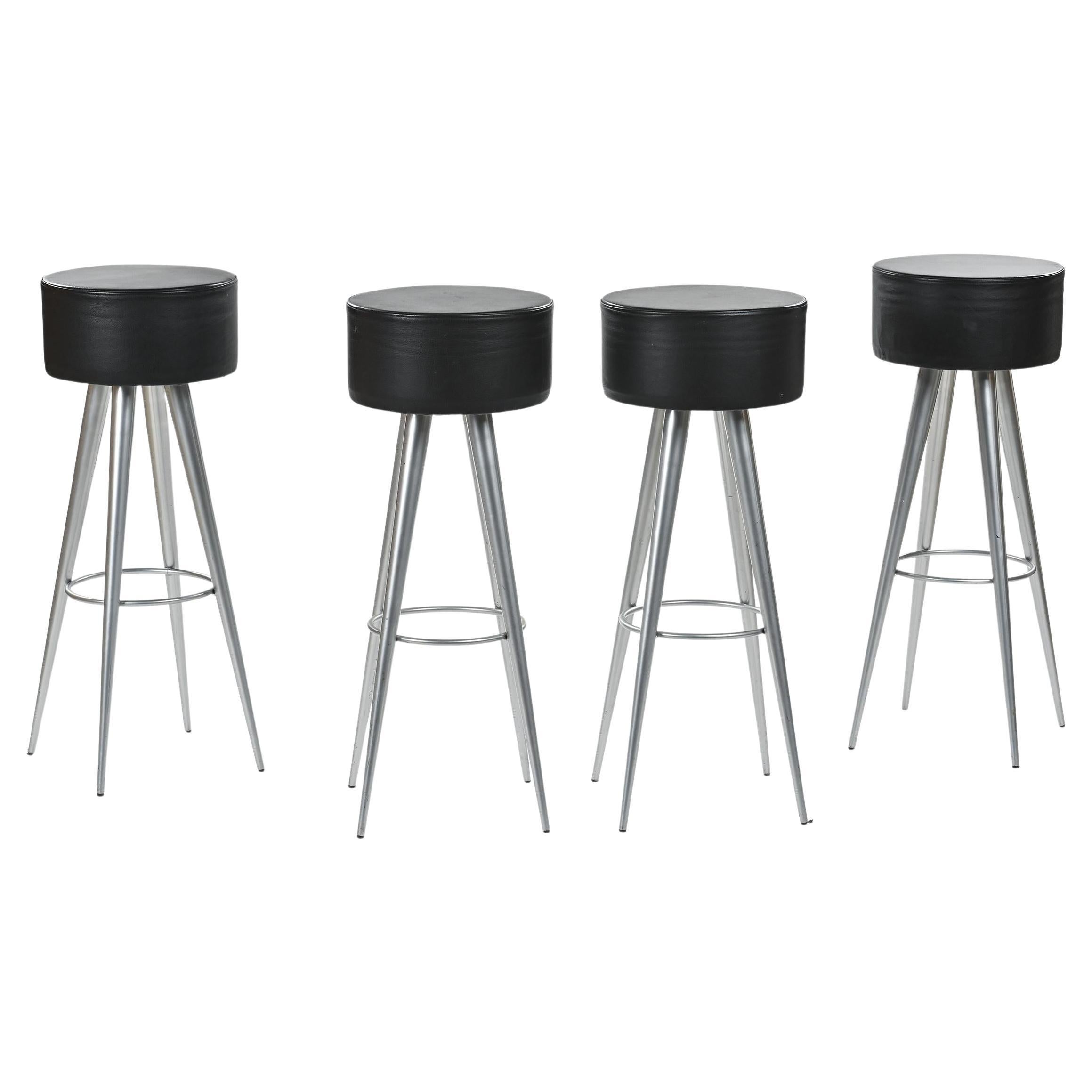 Taburetes Golia de metal y cuero, Maurizio Peregalli, 1993