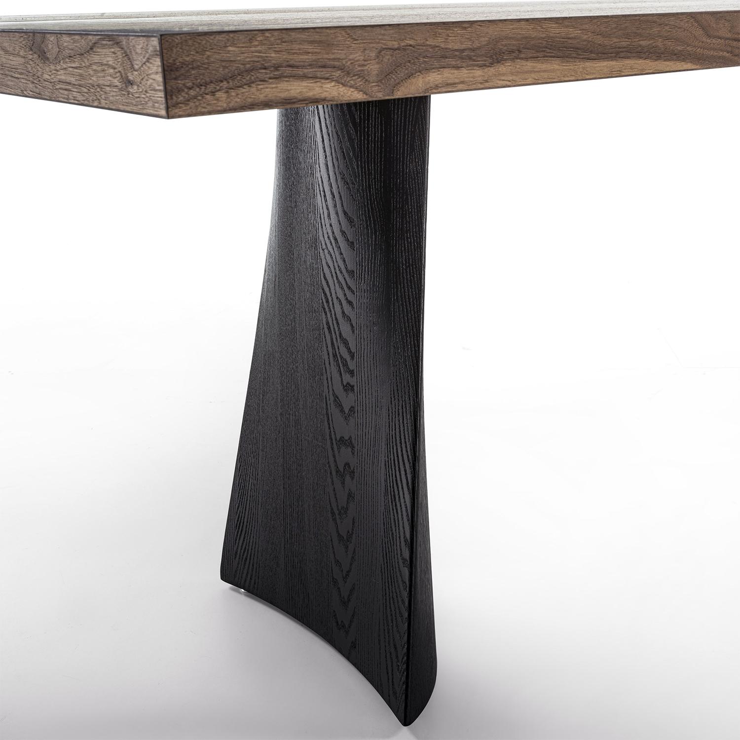 Contemporary Goma Dining Table For Sale