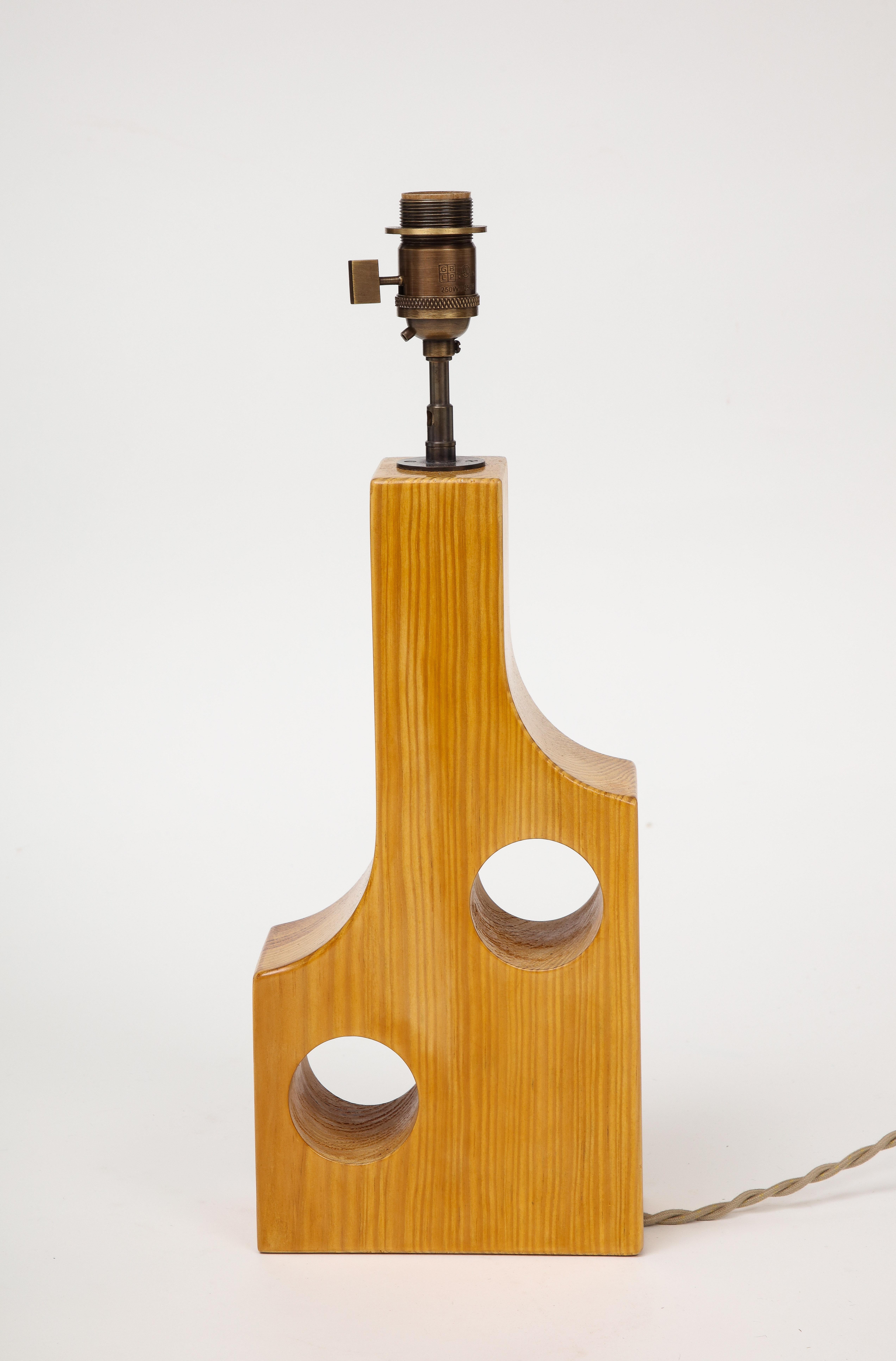 Gomariz Pinewood Table Lamp by Facto Atelier Paris In New Condition For Sale In Chicago, IL