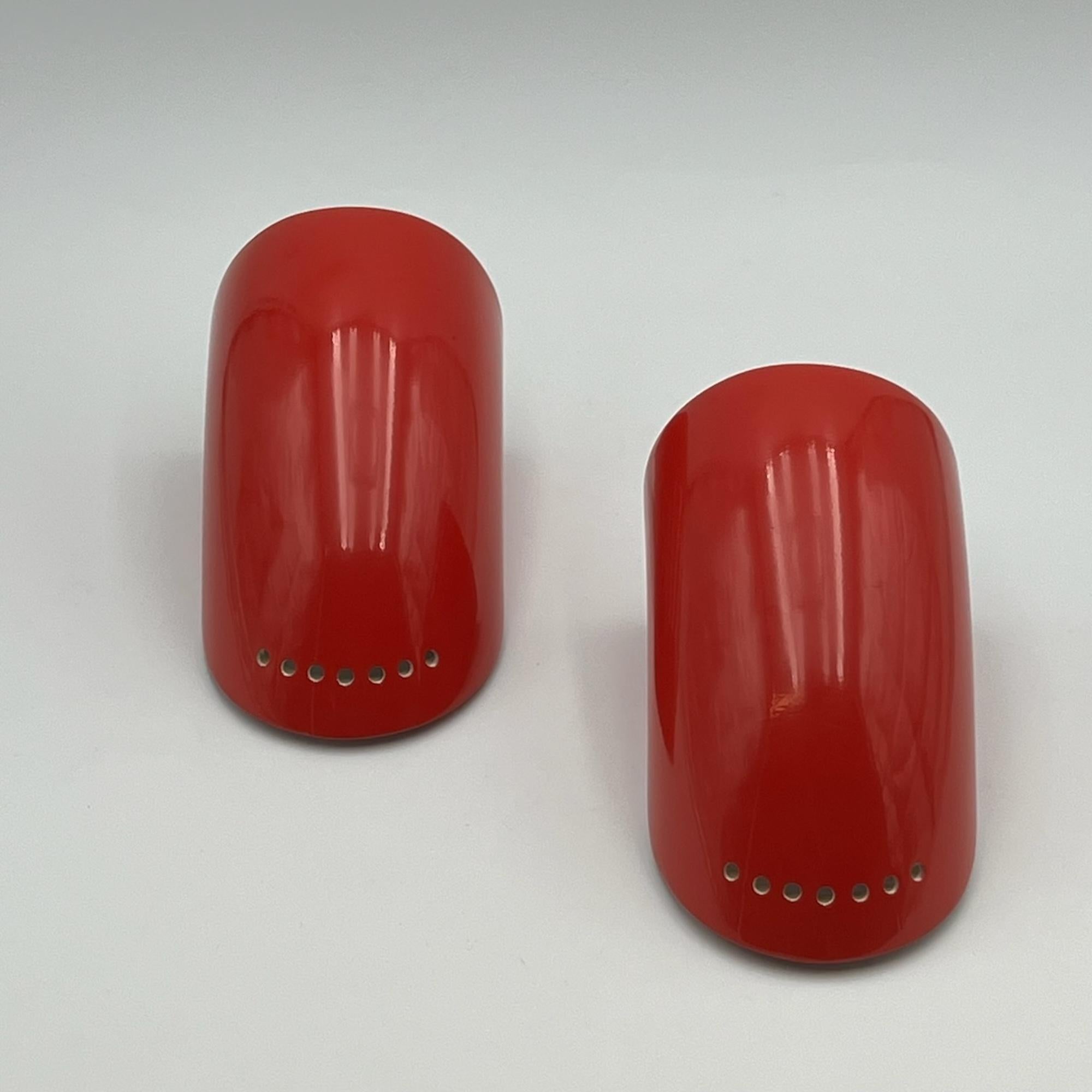 Italian Gomito Wall Lamps by Elio Martinelli for Martinelli Luce in Red, 1970s, Set of 2 For Sale