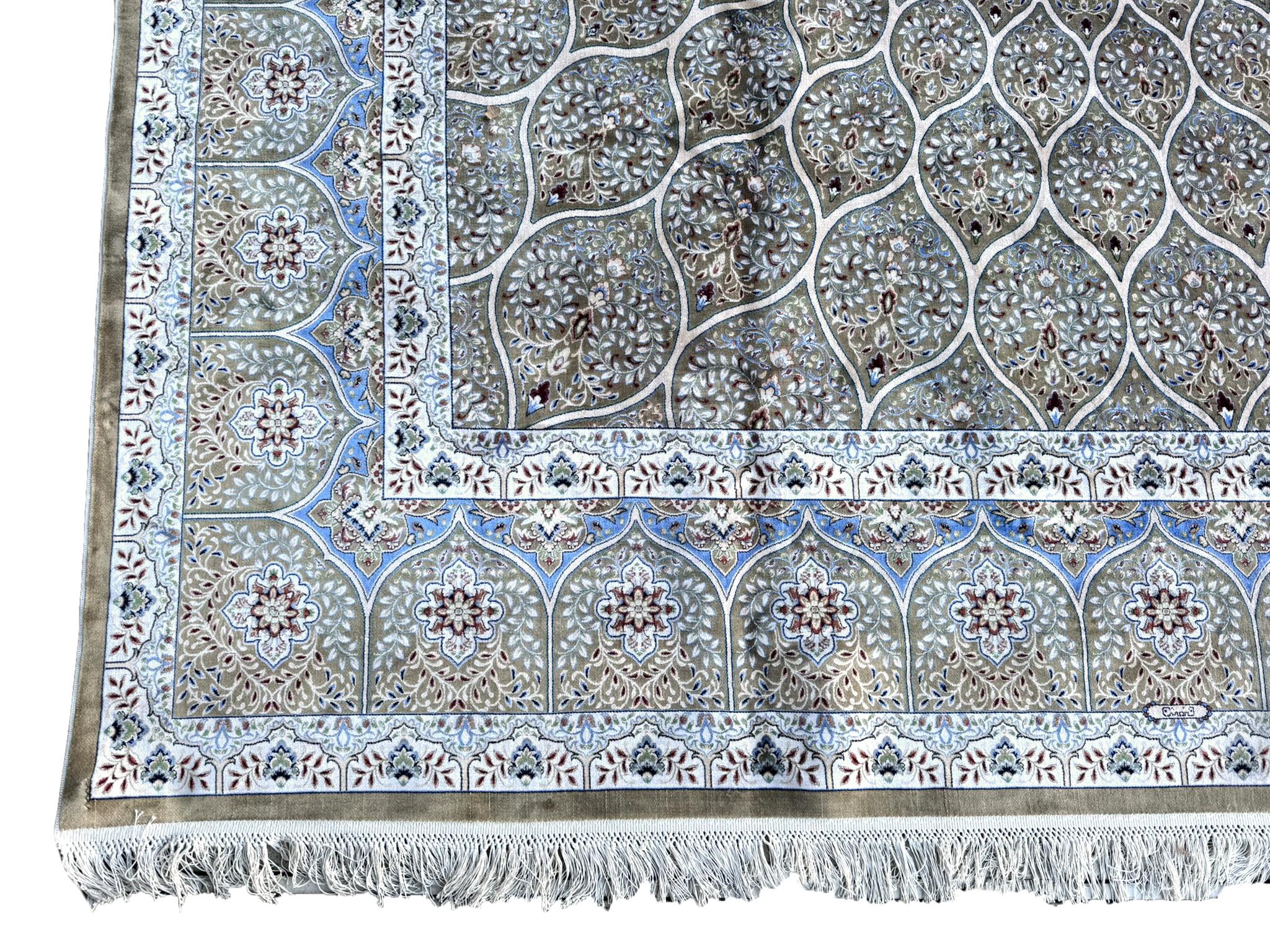 Gonbad getuftete Seide (Türkisch) im Angebot
