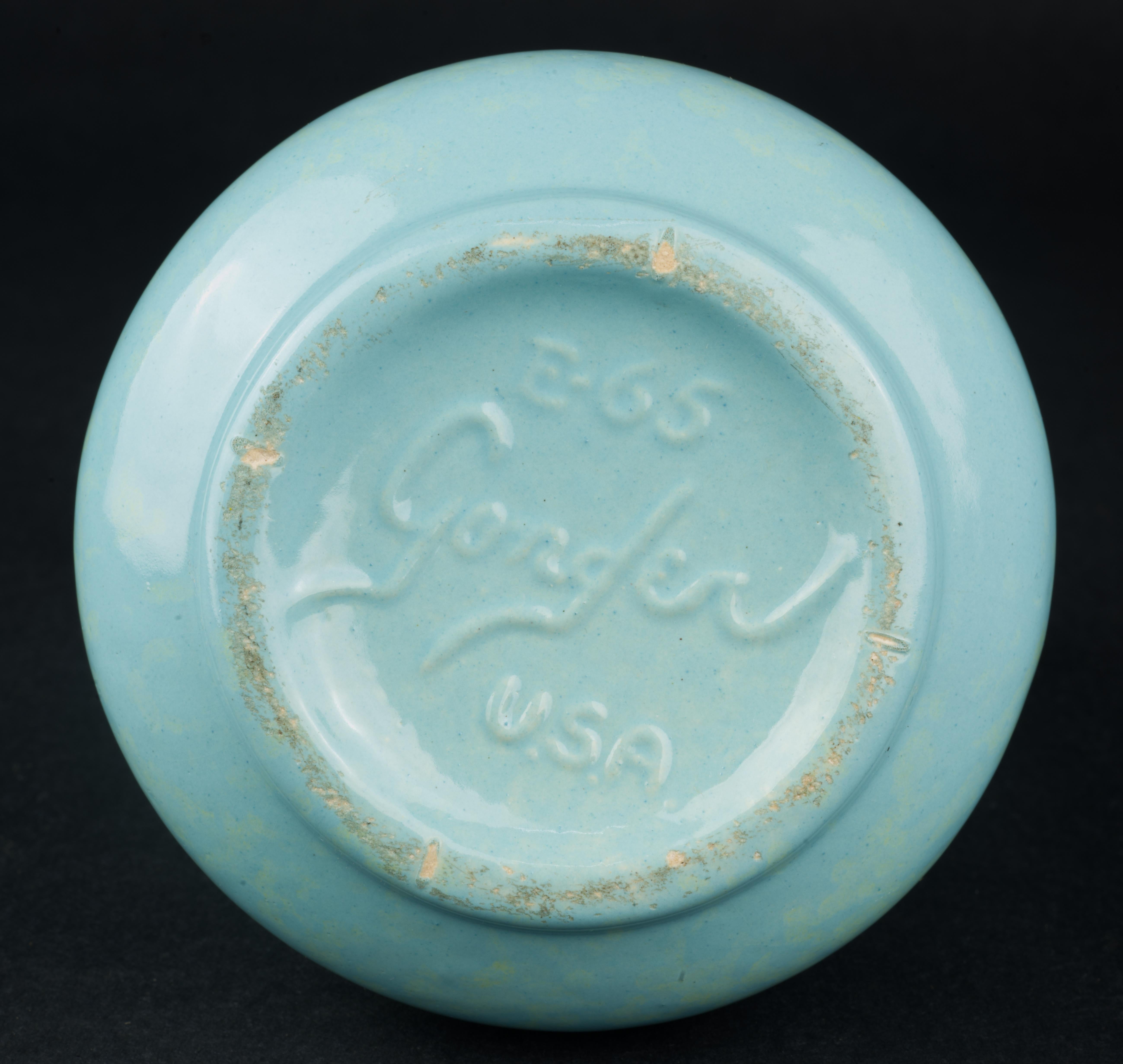 Gonder Pottery Bud Vase Ewer in Blue and Pink Glaze 1940s-1950s For Sale 5