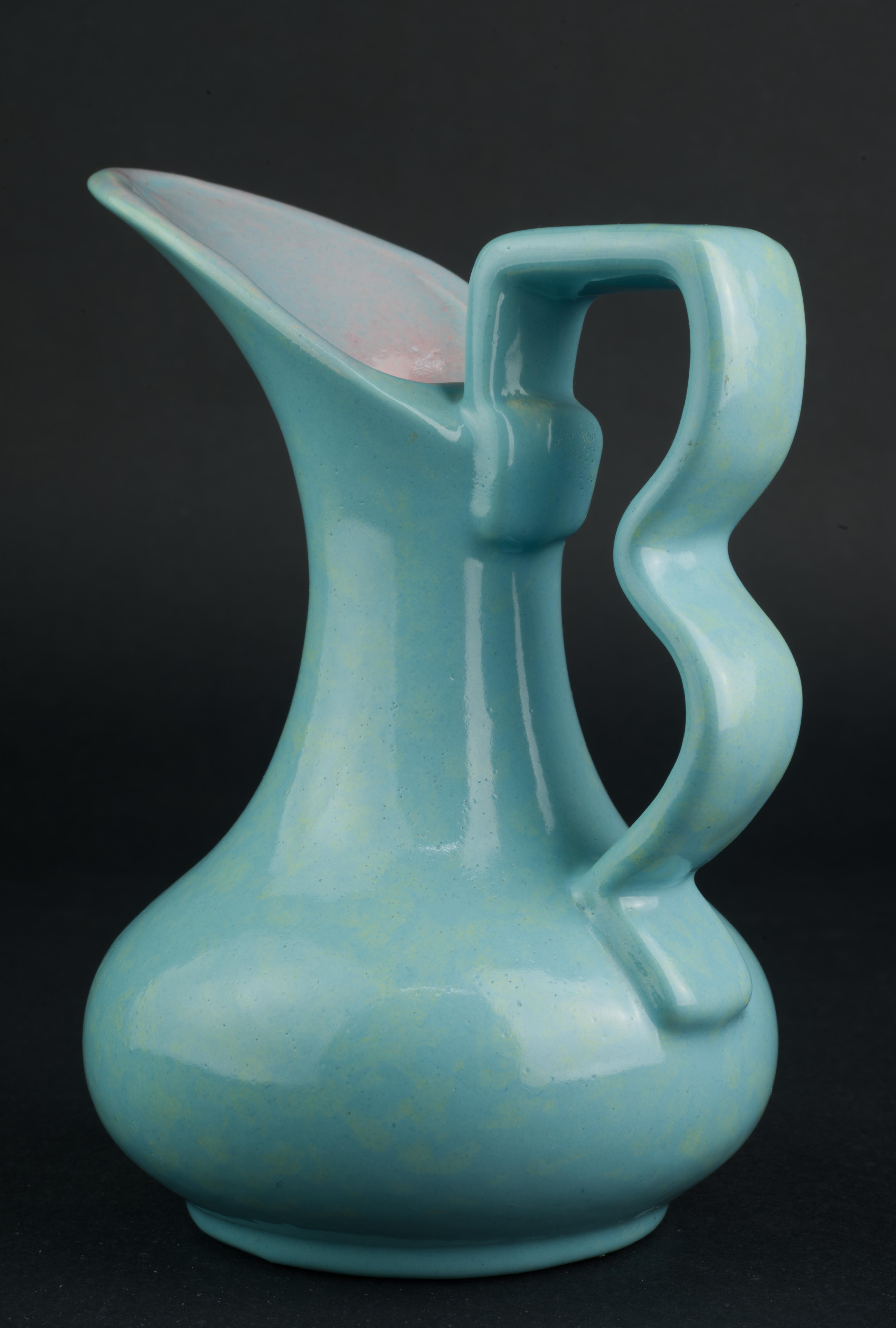 American Gonder Pottery Bud Vase Ewer in Blue and Pink Glaze 1940s-1950s For Sale