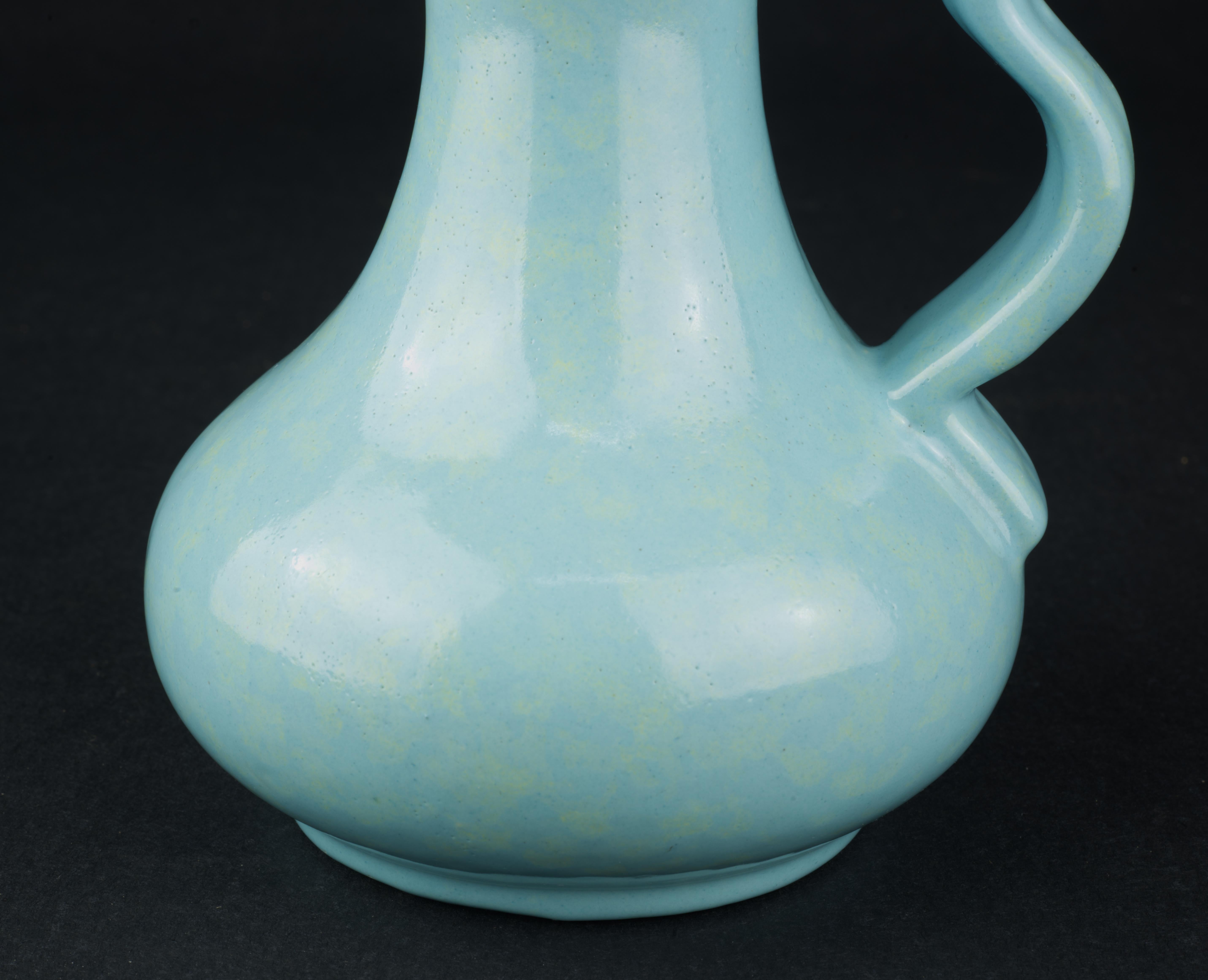 Gonder Pottery Bud Vase Ewer in Blue and Pink Glaze 1940s-1950s For Sale 1