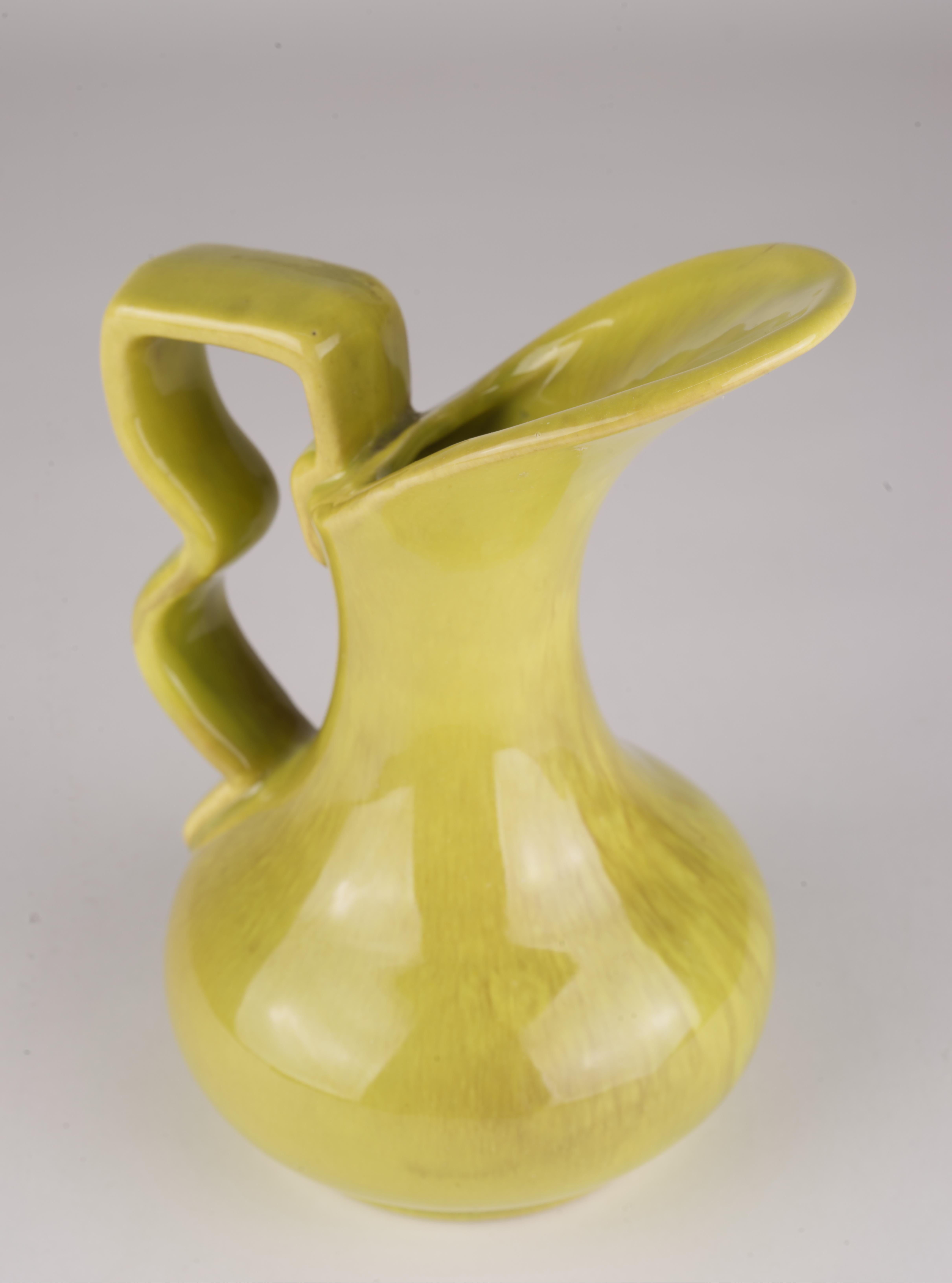 Gonder Pottery Bud Vase Ewer in Chartreuse Drip Glaze 1940s-1950s For Sale 5