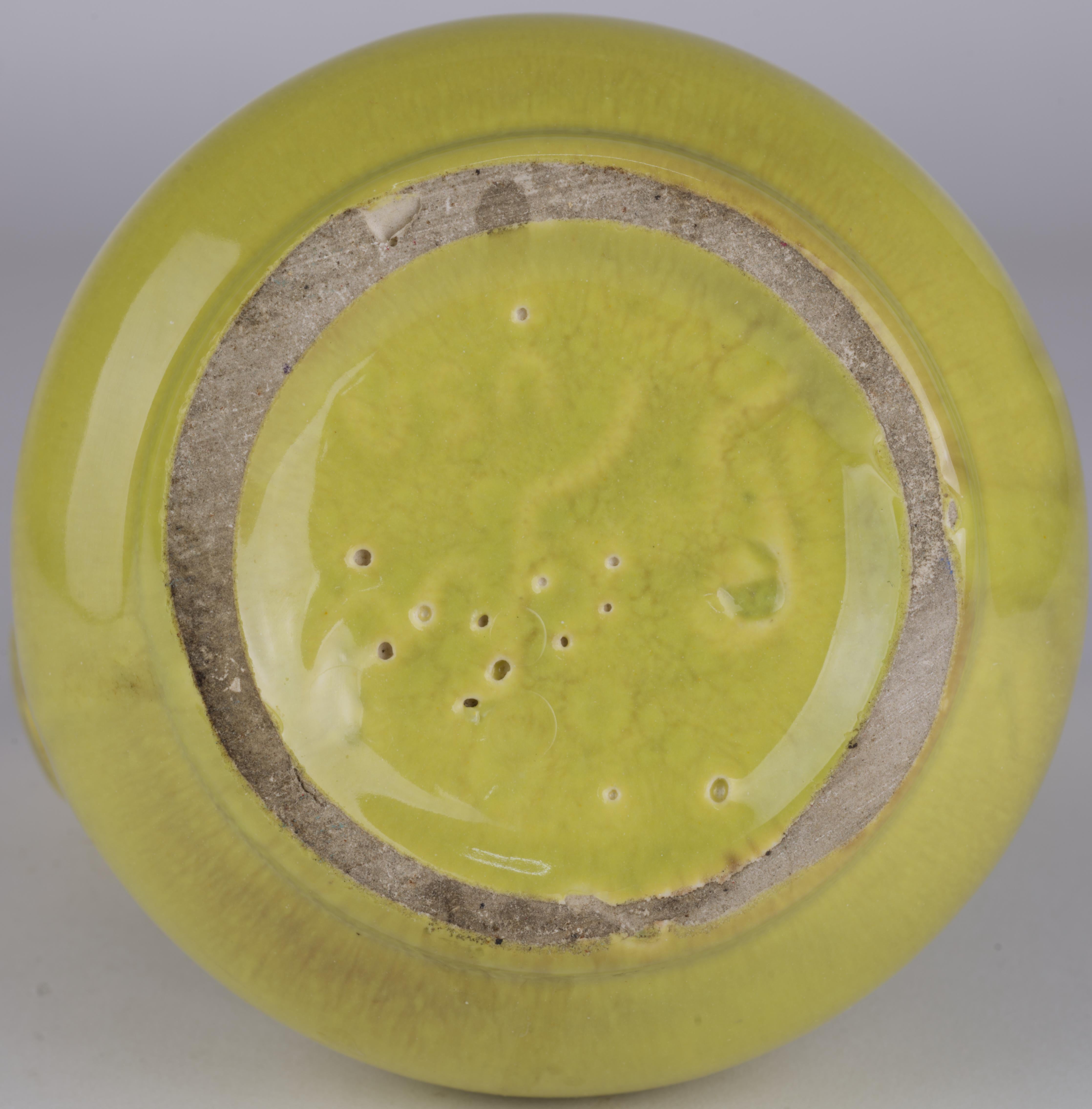 Gonder Pottery Knospenvase-Kanne in Chartreuse Tropfglasur 1940er-1950er Jahre im Angebot 6