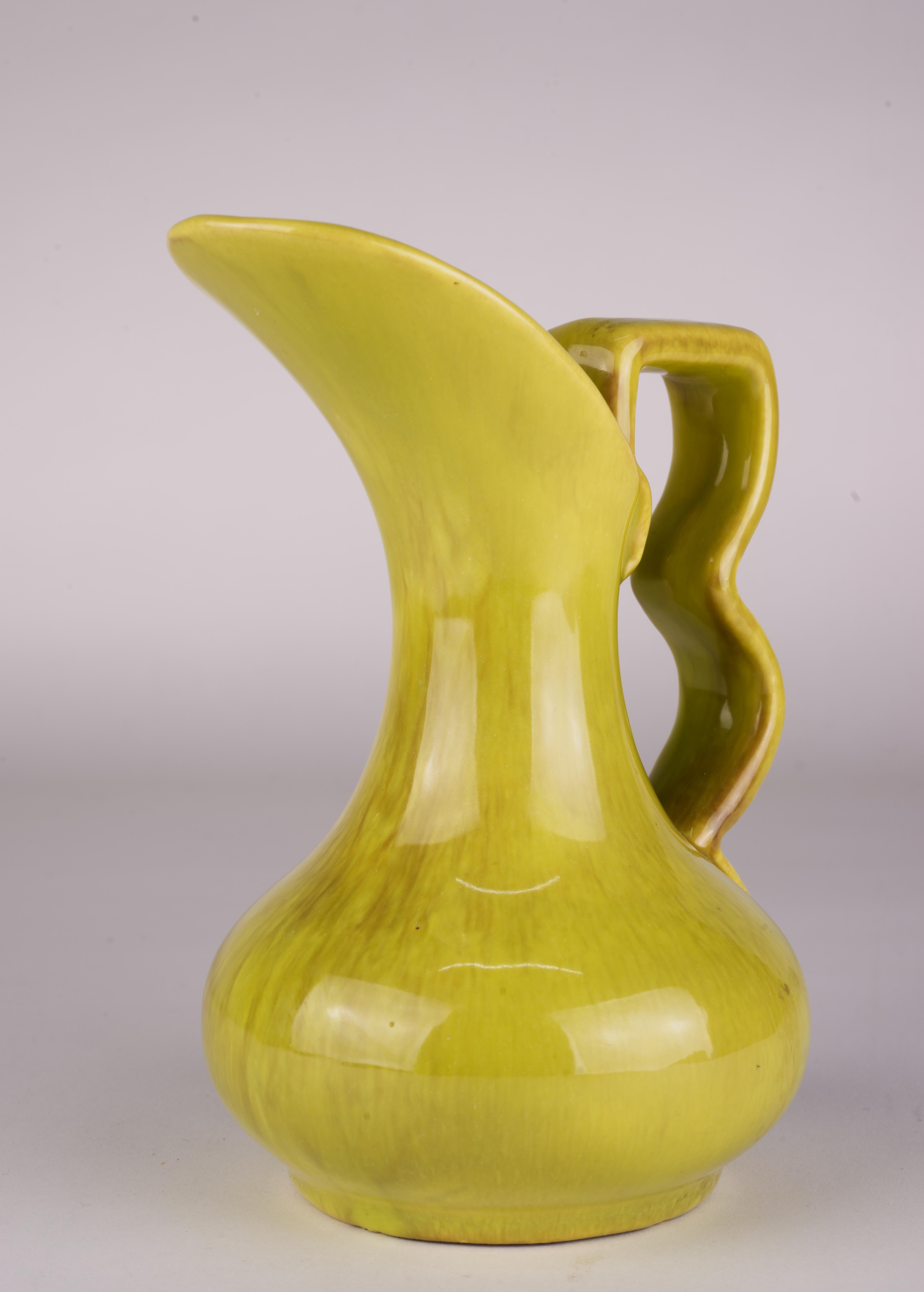 Gonder Pottery Bud Vase Ewer in Chartreuse Drip Glaze 1940s-1950s In Good Condition For Sale In Clifton Springs, NY