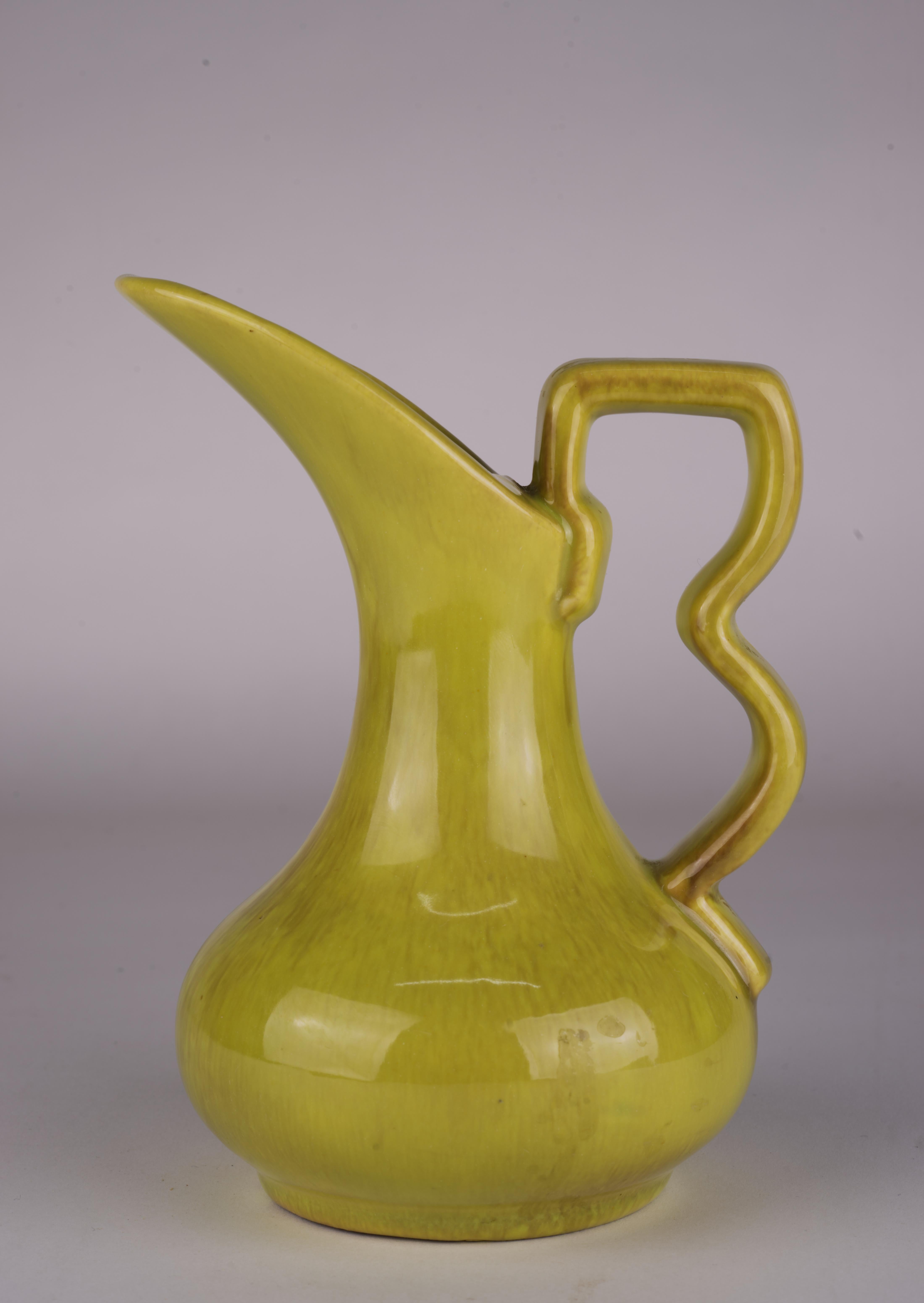 20th Century Gonder Pottery Bud Vase Ewer in Chartreuse Drip Glaze 1940s-1950s For Sale