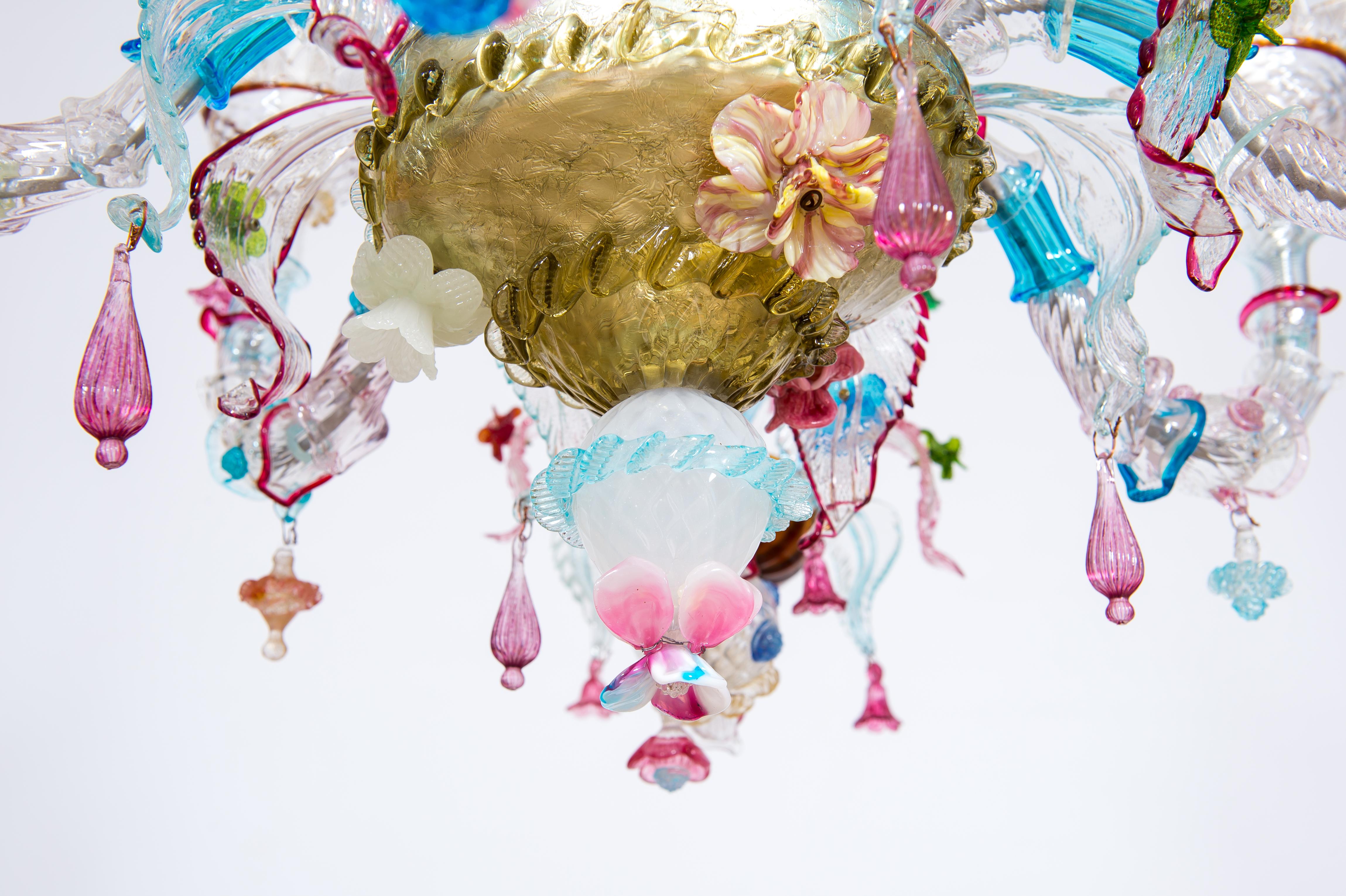 Hand-Crafted Gondola Chandelier with Colorful Finishes in Blown Murano Glass, Italy, 1980s For Sale