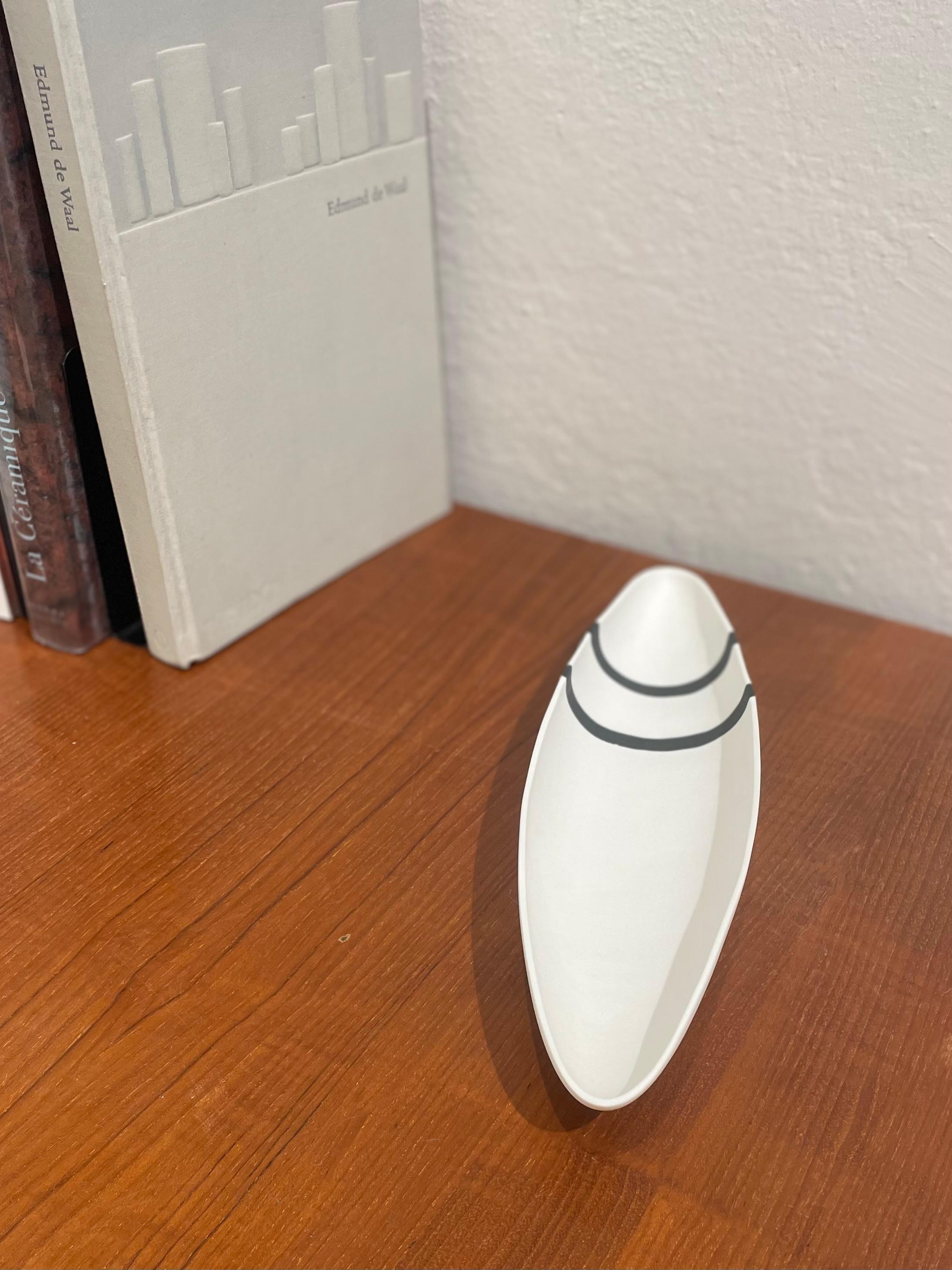 GONDOLA handmade porcelain contemporary decorative art  in black and white In New Condition For Sale In Firenze, IT