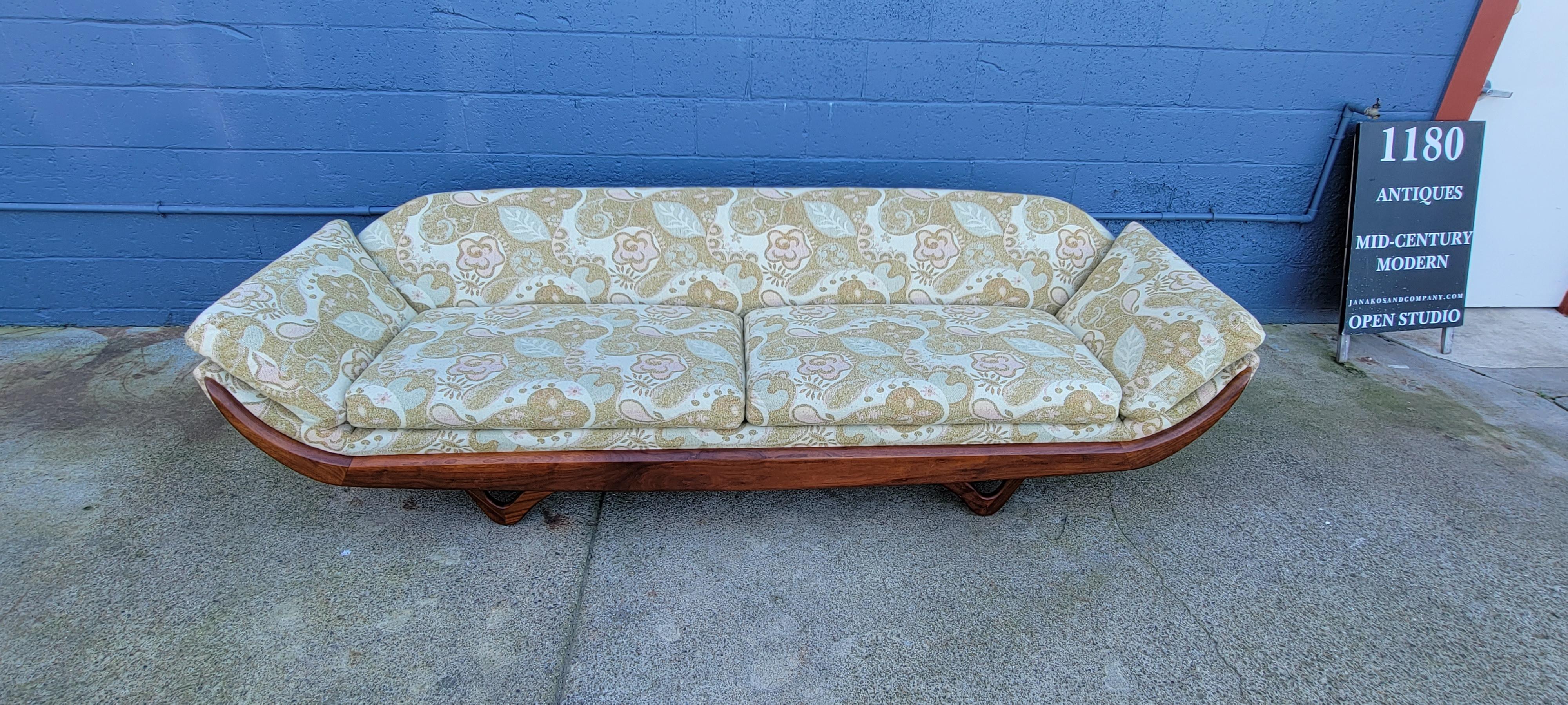 Gondola Sofa by Tempo Manner of Adrian Pearsall 7