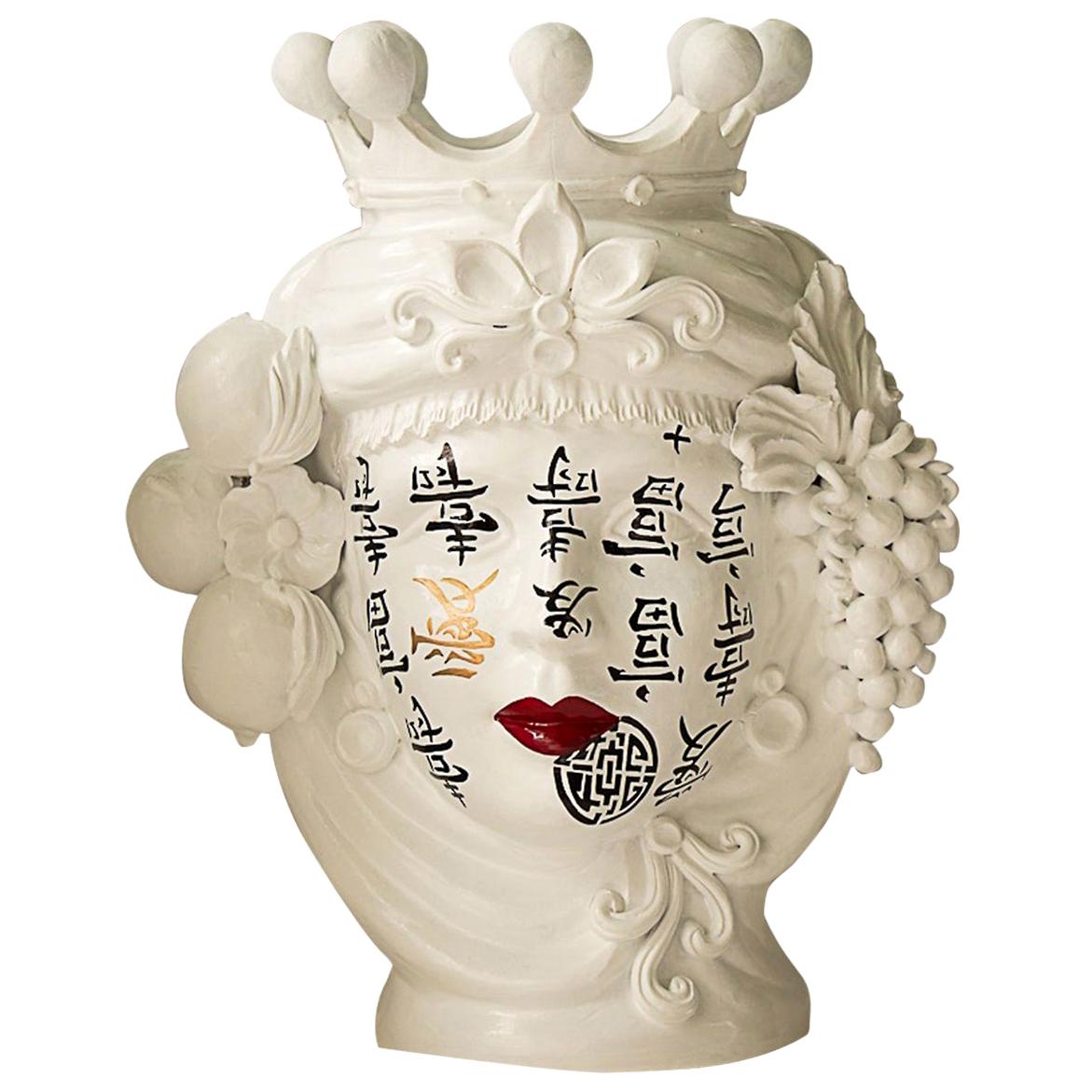 Vase à tête Gong Lina en vente