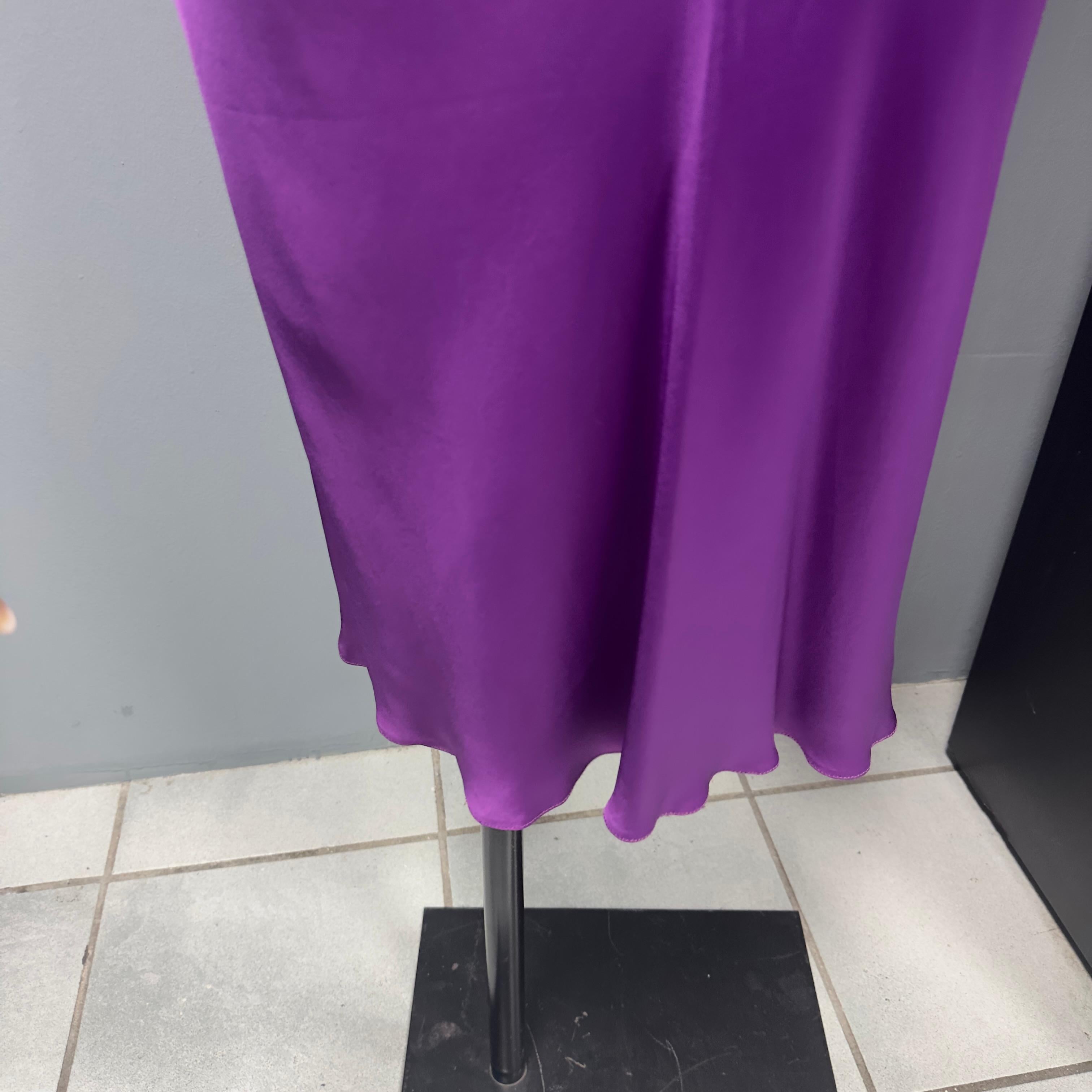 Blumarine skirt in silk and acetate In Excellent Condition For Sale In Basaluzzo, IT