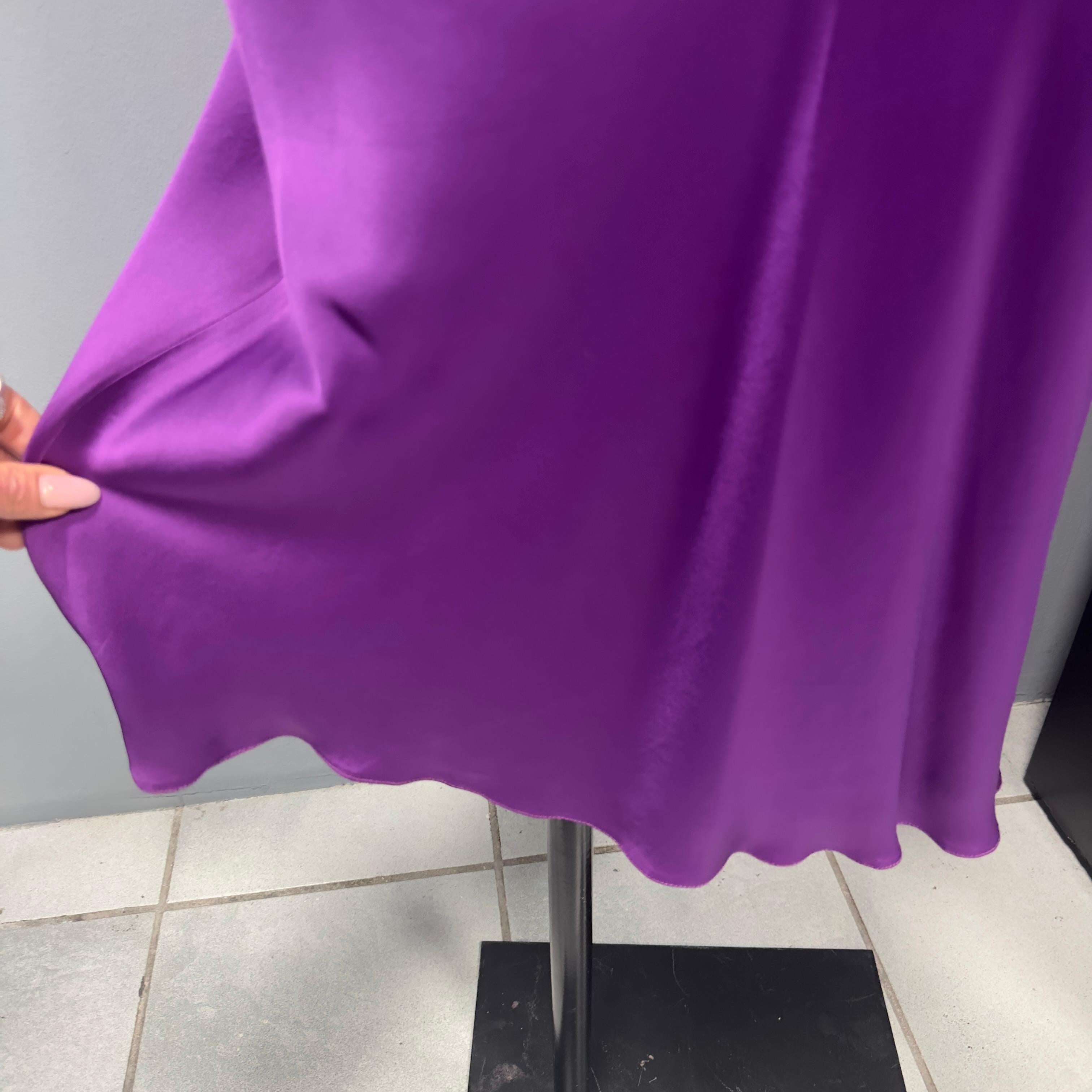 Women's Blumarine skirt in silk and acetate For Sale