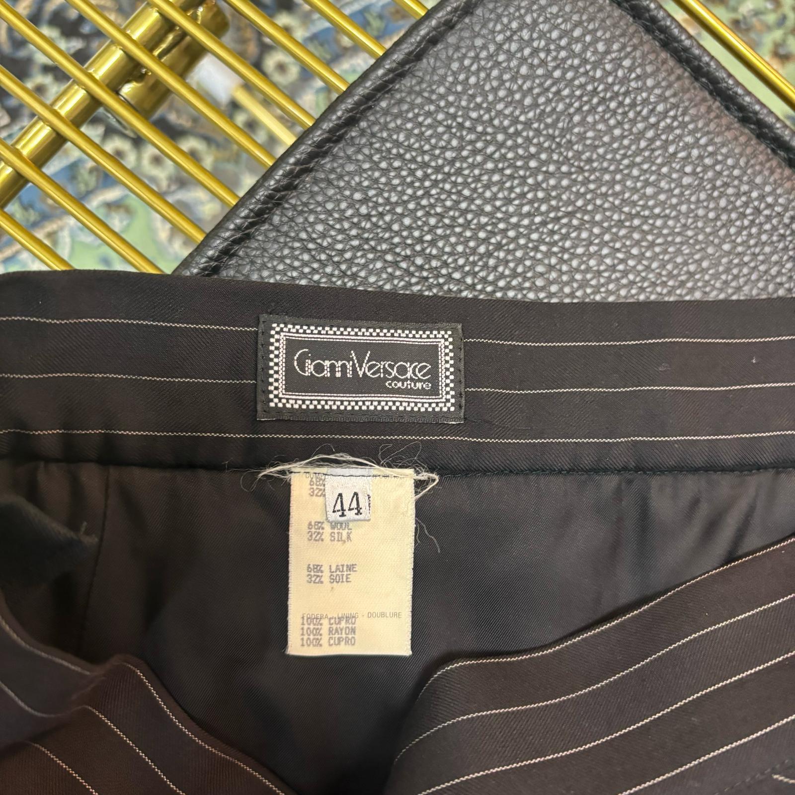 Jupe Gianni Versace Couture en excellent état en vente 3