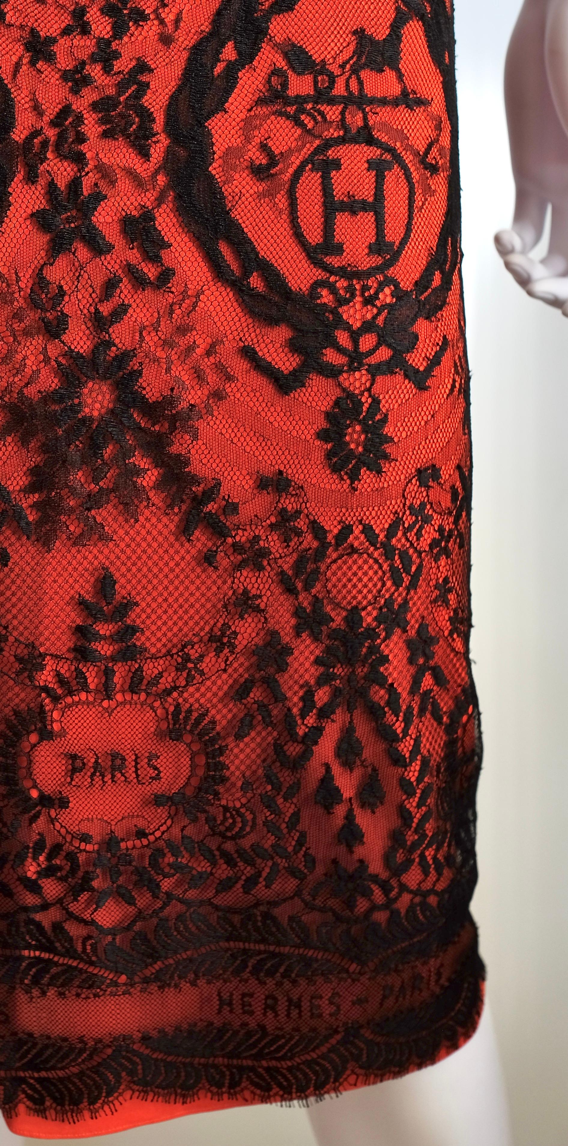Red Gonna in pizzo HERMÈS in vendita