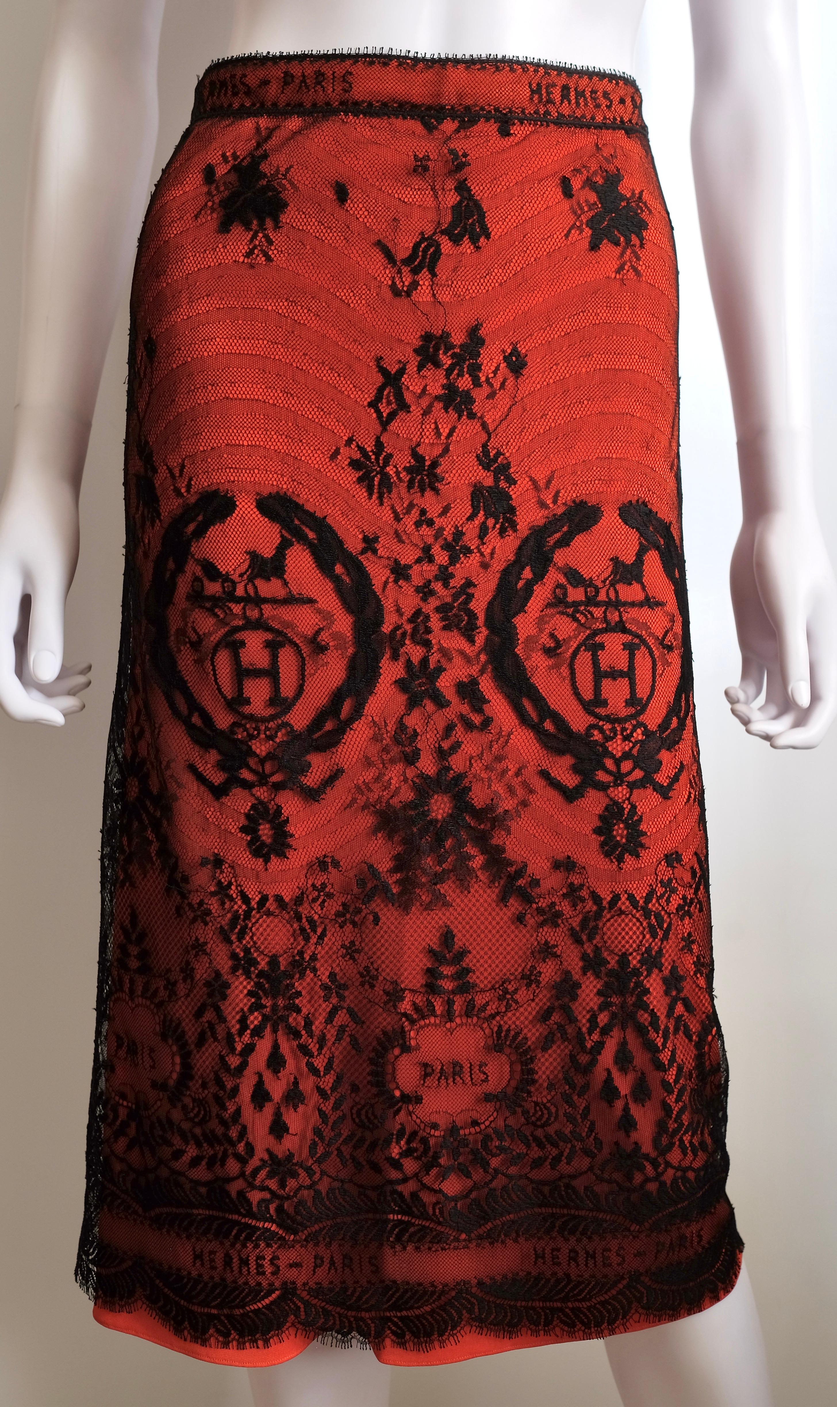 Gonna in pizzo HERMÈS In condizioni ottime in vendita a Padova, IT