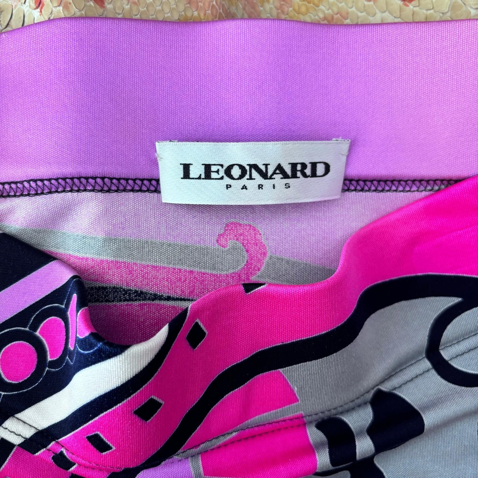 Leonard Paris Falda de seda rosa con estampado abstracto  –  2000s en venta 3