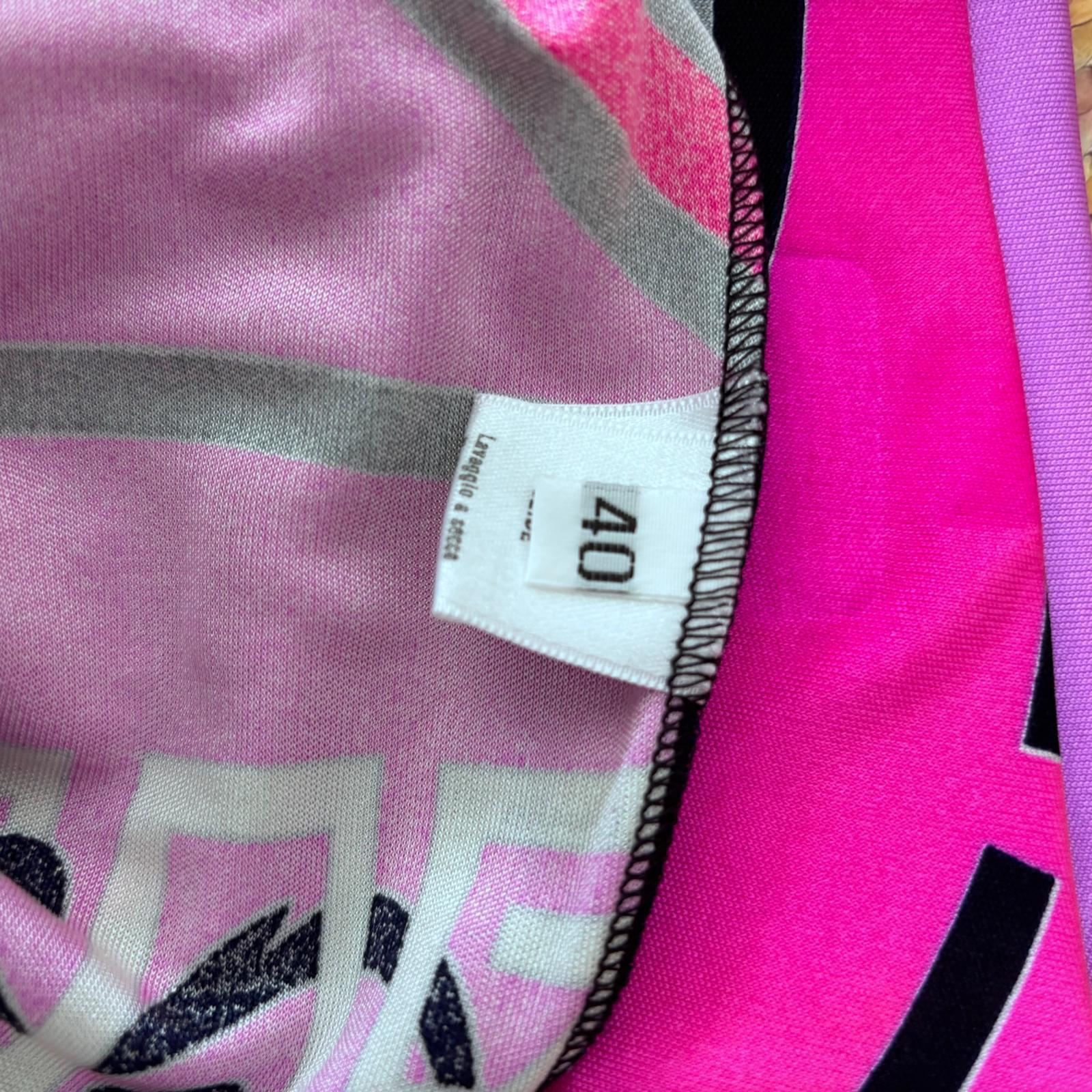 Leonard Paris Falda de seda rosa con estampado abstracto  –  2000s en venta 4