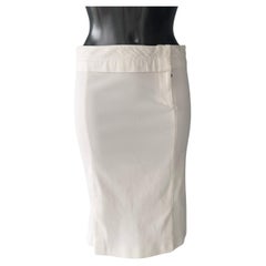 Prada stretch skirt in excellent condition 
