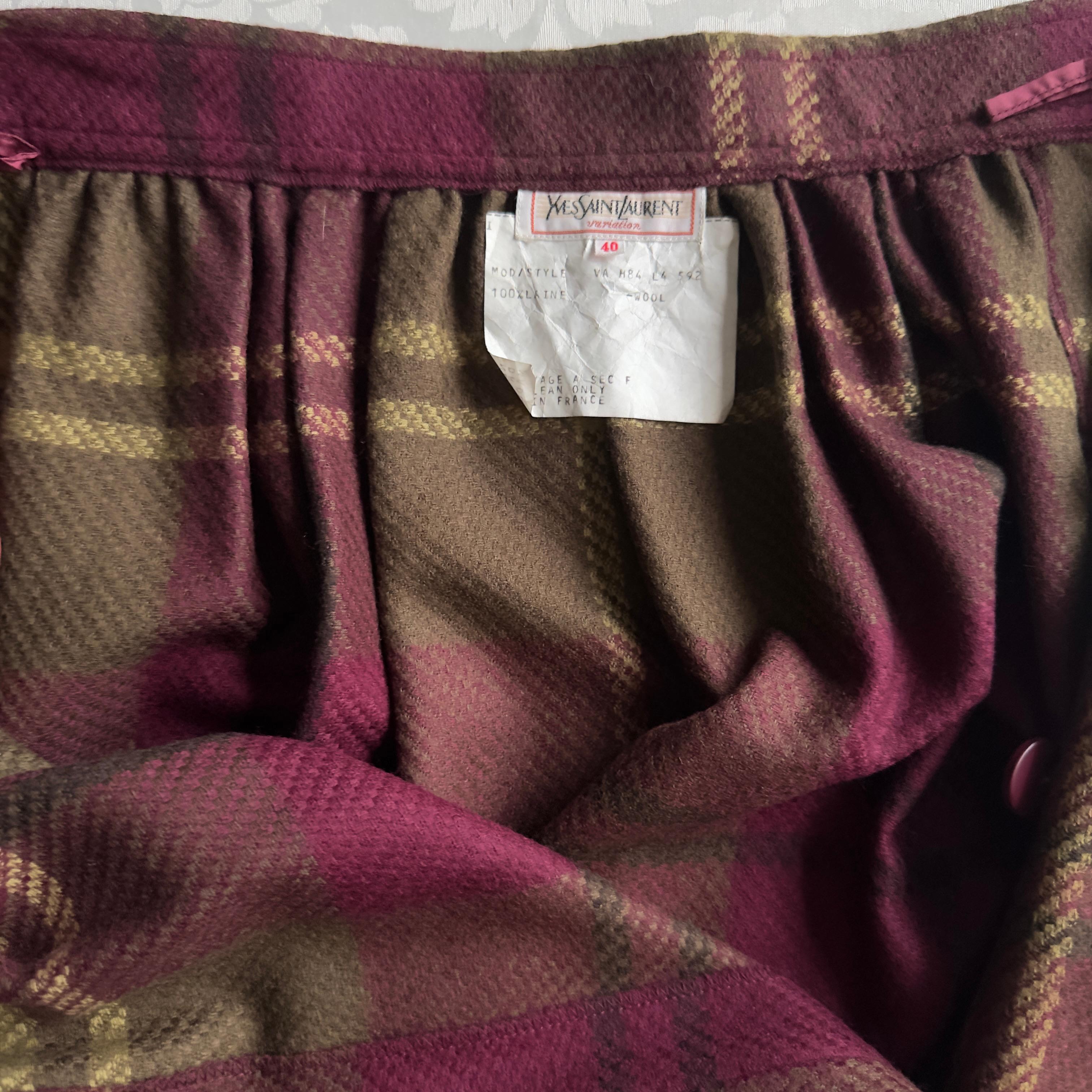 Gonna Yves Saint Laurent anni80 mai utilizzata in vendita 5