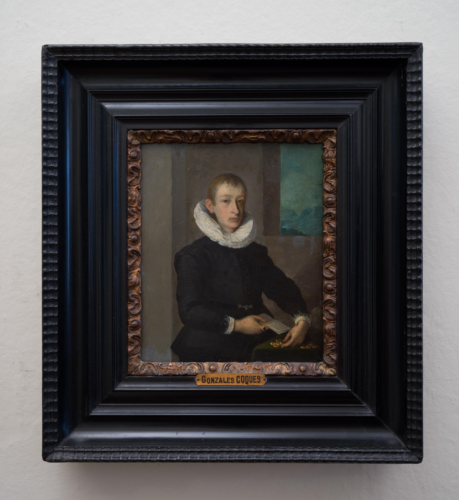 Portrait de maître ancien, un garçon en train de porter ses pièces, huile sur cuivre - Maîtres anciens Painting par Gonzales Coques 