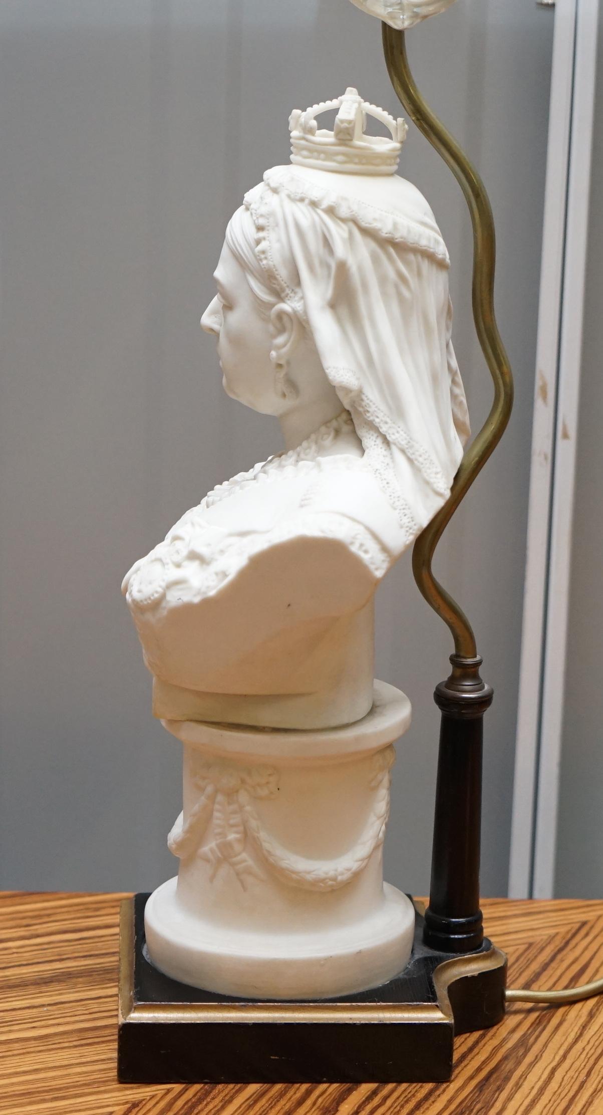 Good 19th Century Parian Figure of Queen Victoria Bust Made into a Table Lamp 9